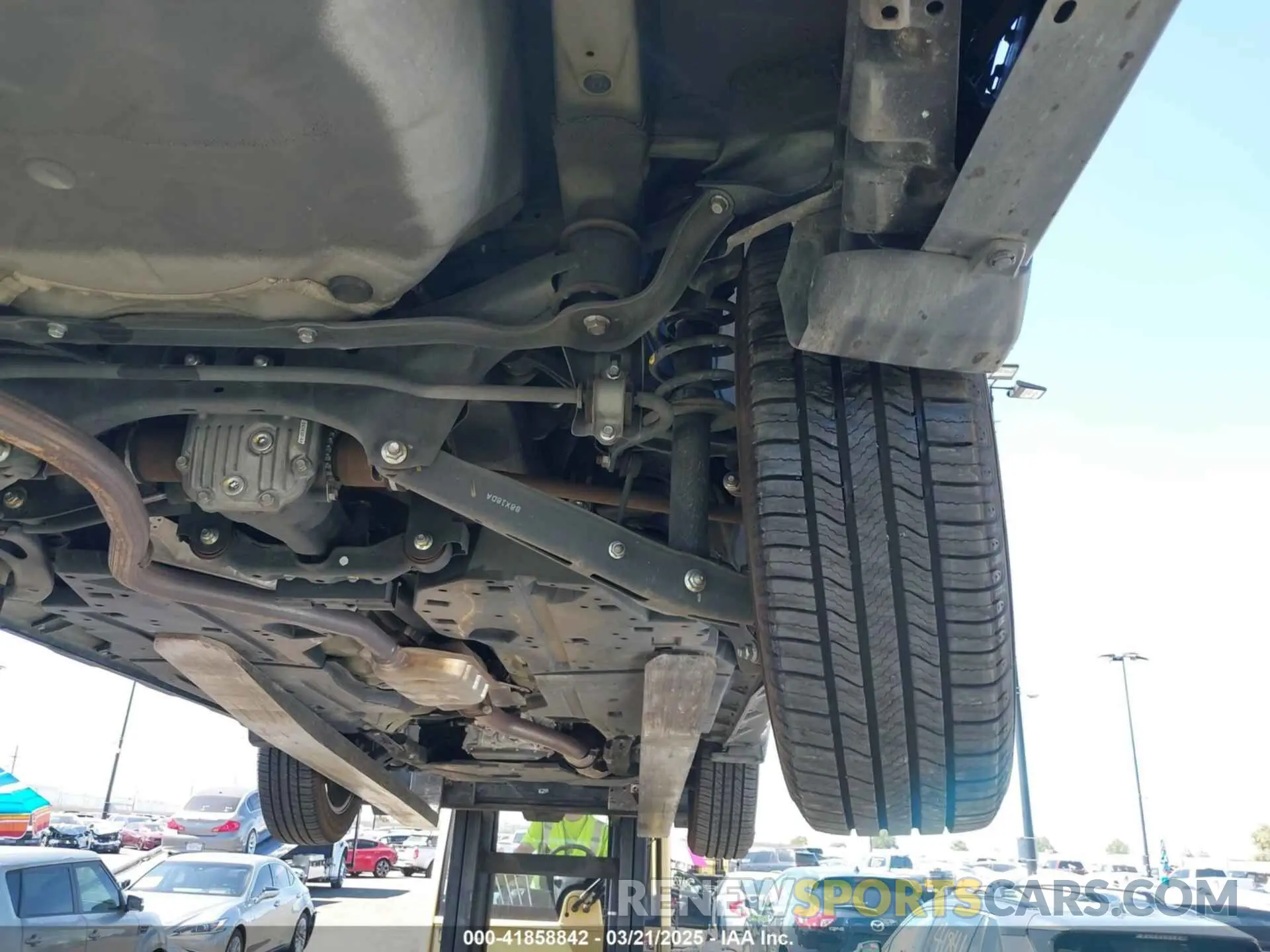 17 Photograph of a damaged car 4S4BSANC2K3254429 SUBARU OUTBACK 2019