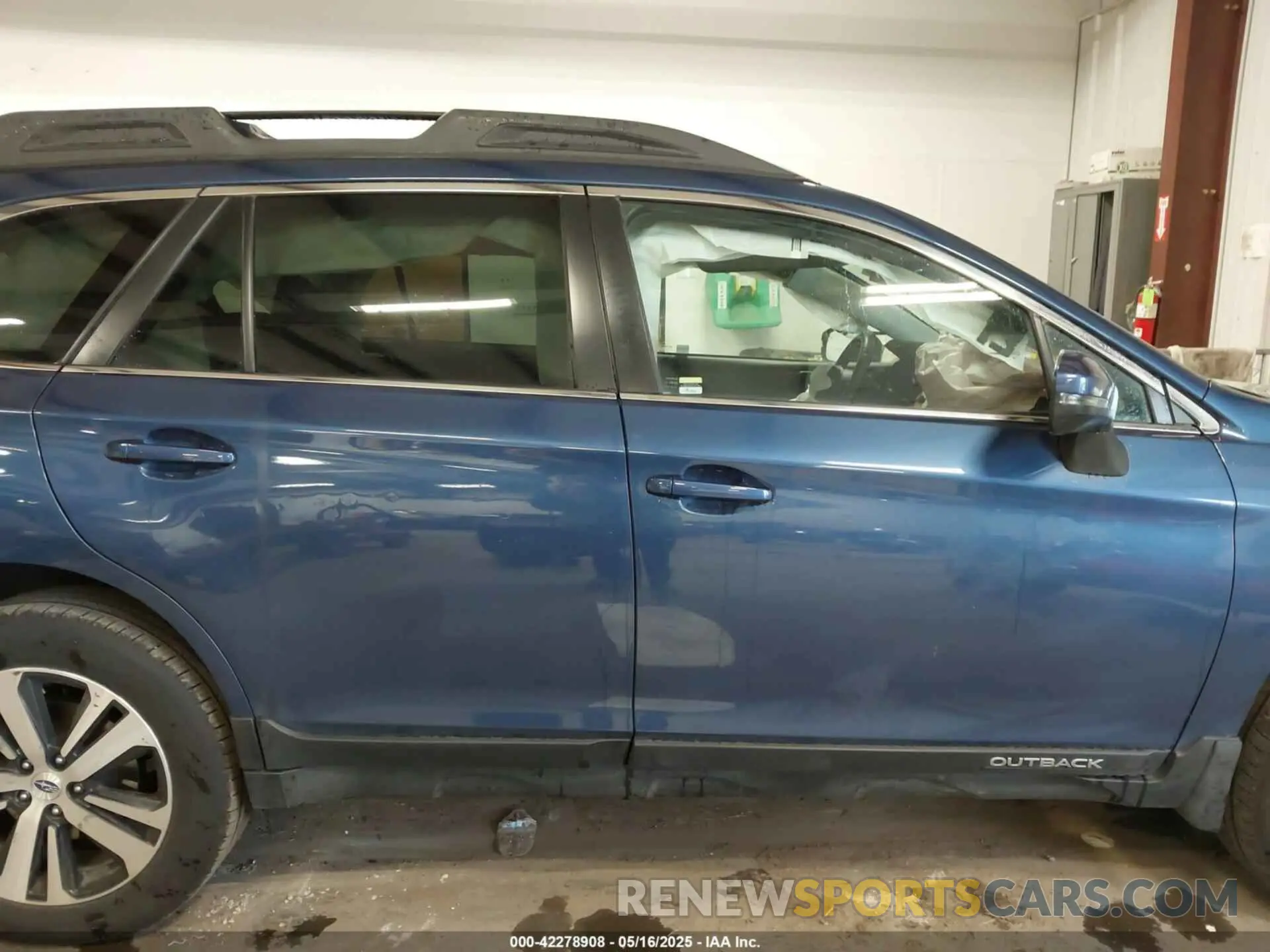13 Photograph of a damaged car 4S4BSANC3K3266864 SUBARU OUTBACK 2019