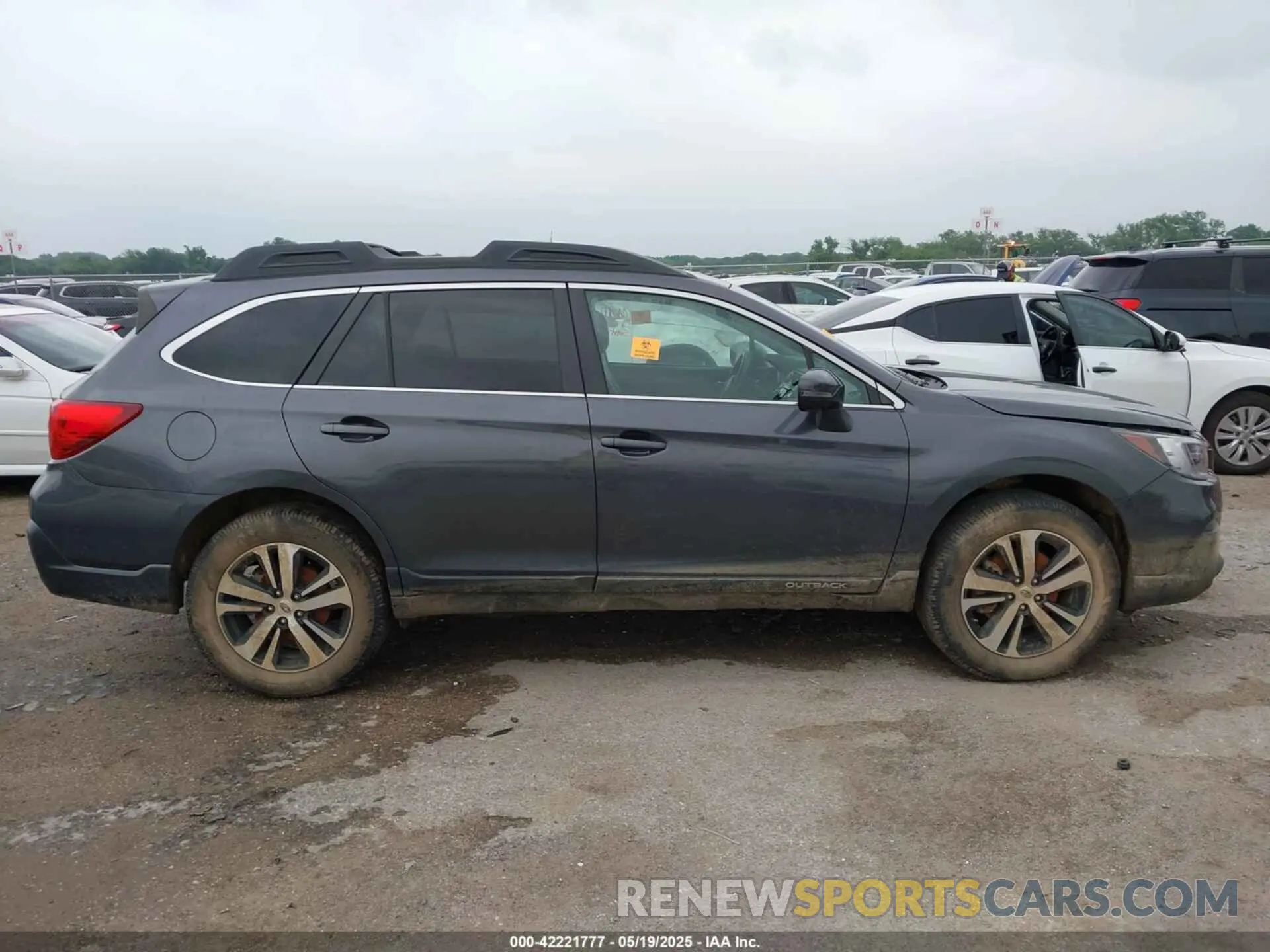 13 Photograph of a damaged car 4S4BSANC3K3338047 SUBARU OUTBACK 2019