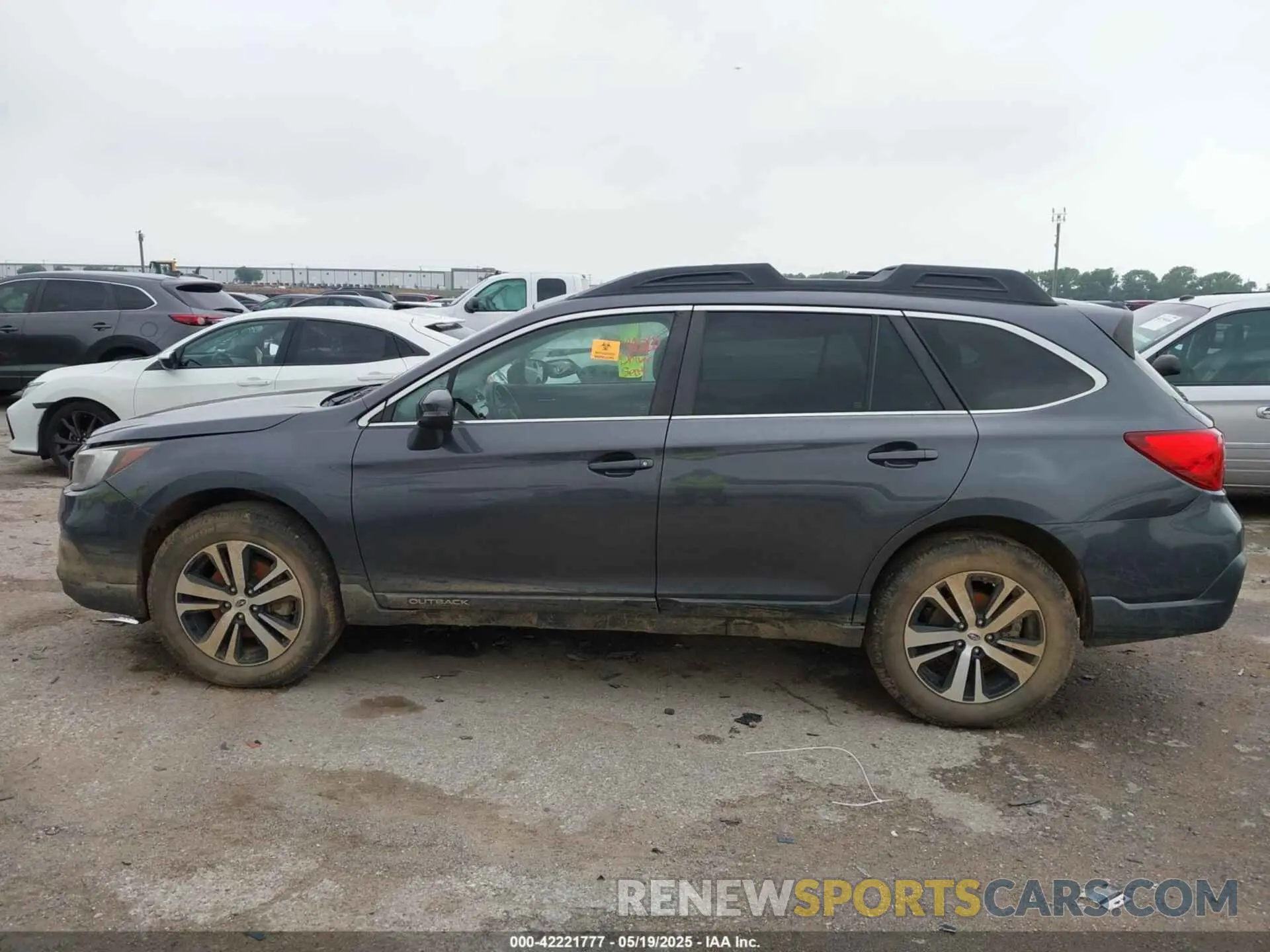 14 Photograph of a damaged car 4S4BSANC3K3338047 SUBARU OUTBACK 2019