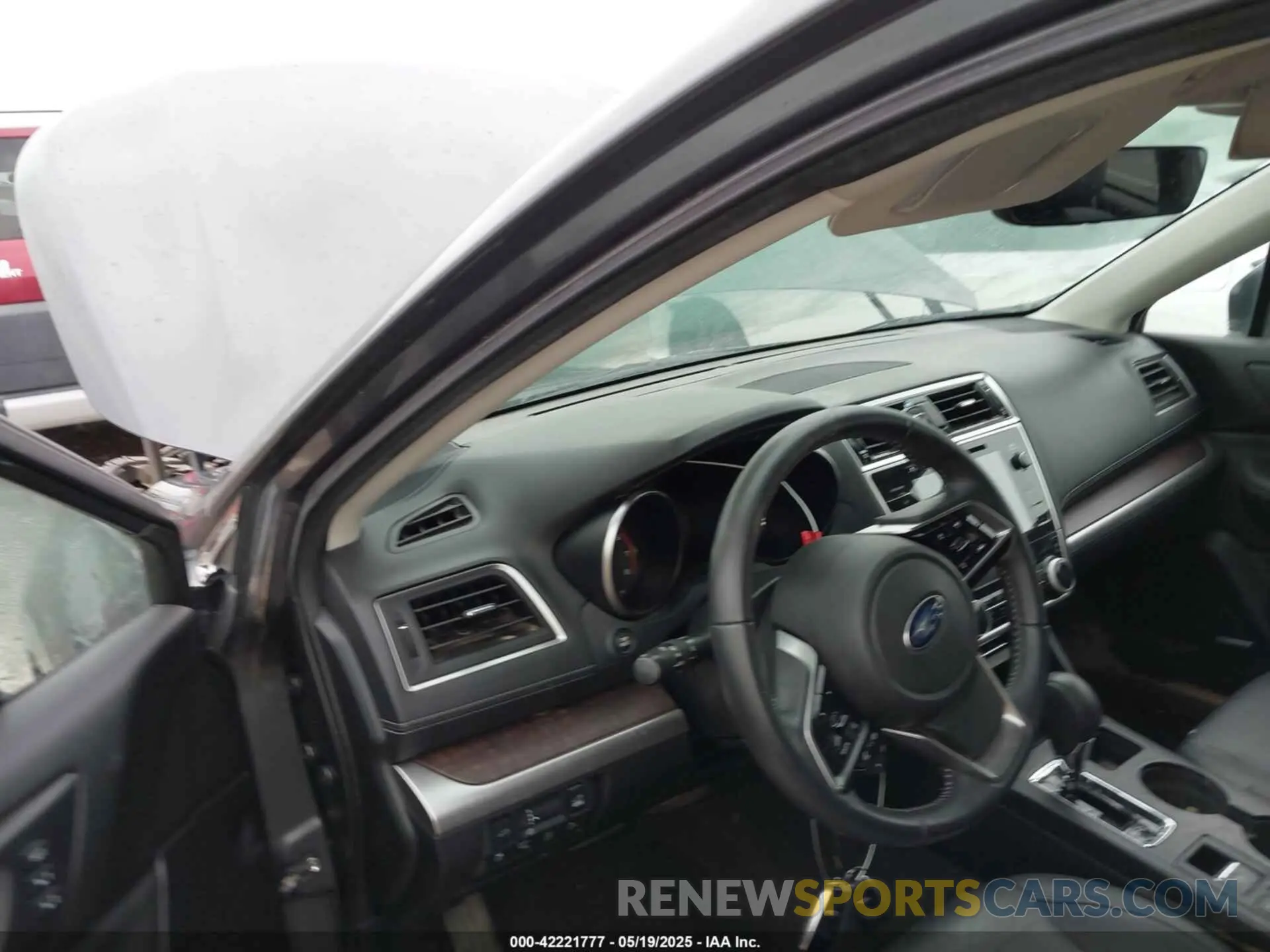 7 Photograph of a damaged car 4S4BSANC3K3338047 SUBARU OUTBACK 2019