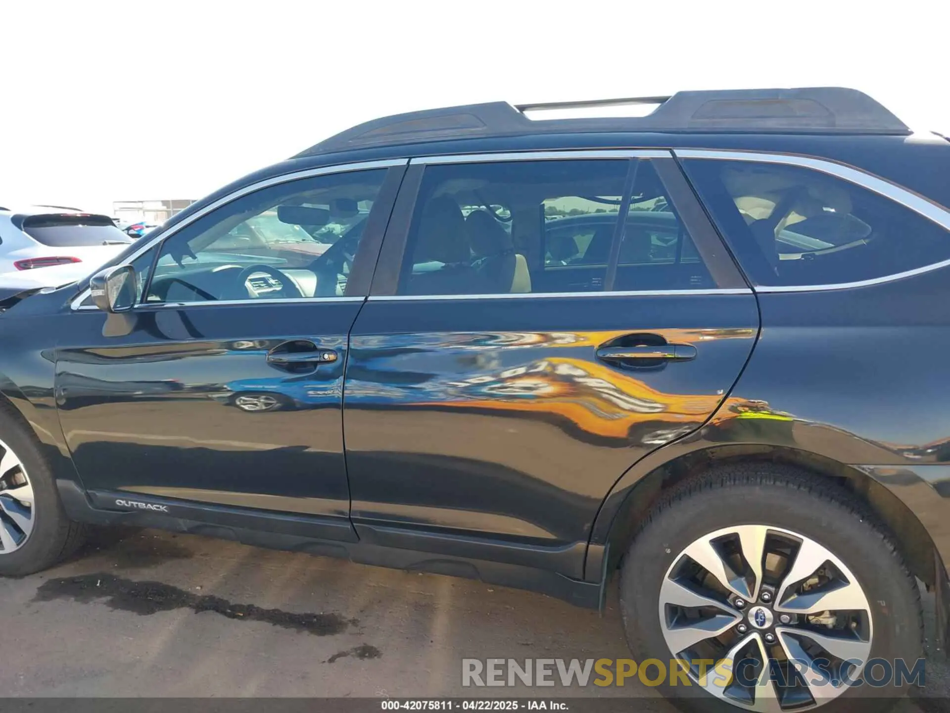 15 Photograph of a damaged car 4S4BSANC3K3358993 SUBARU OUTBACK 2019
