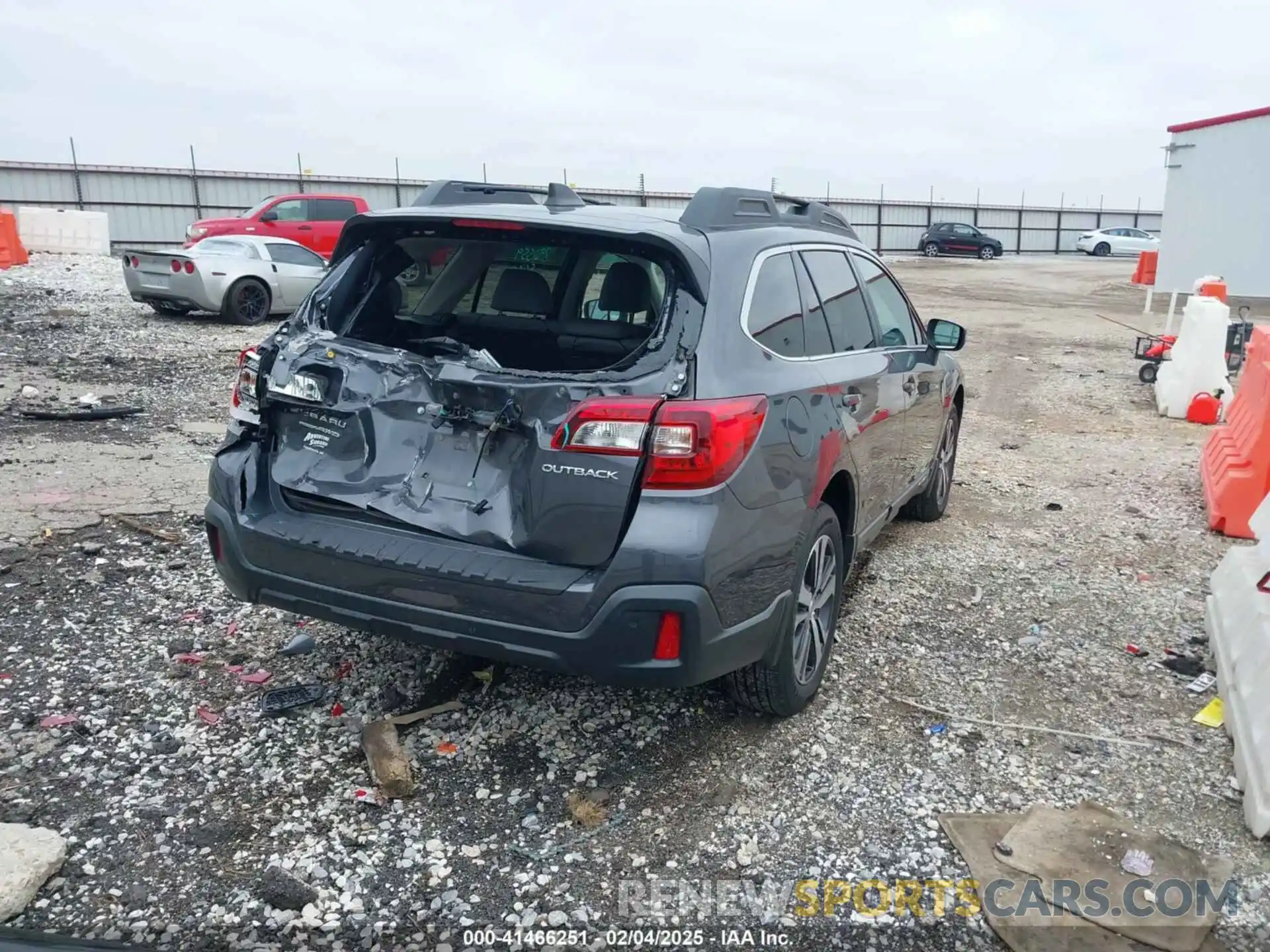 4 Photograph of a damaged car 4S4BSANC4K3215731 SUBARU OUTBACK 2019