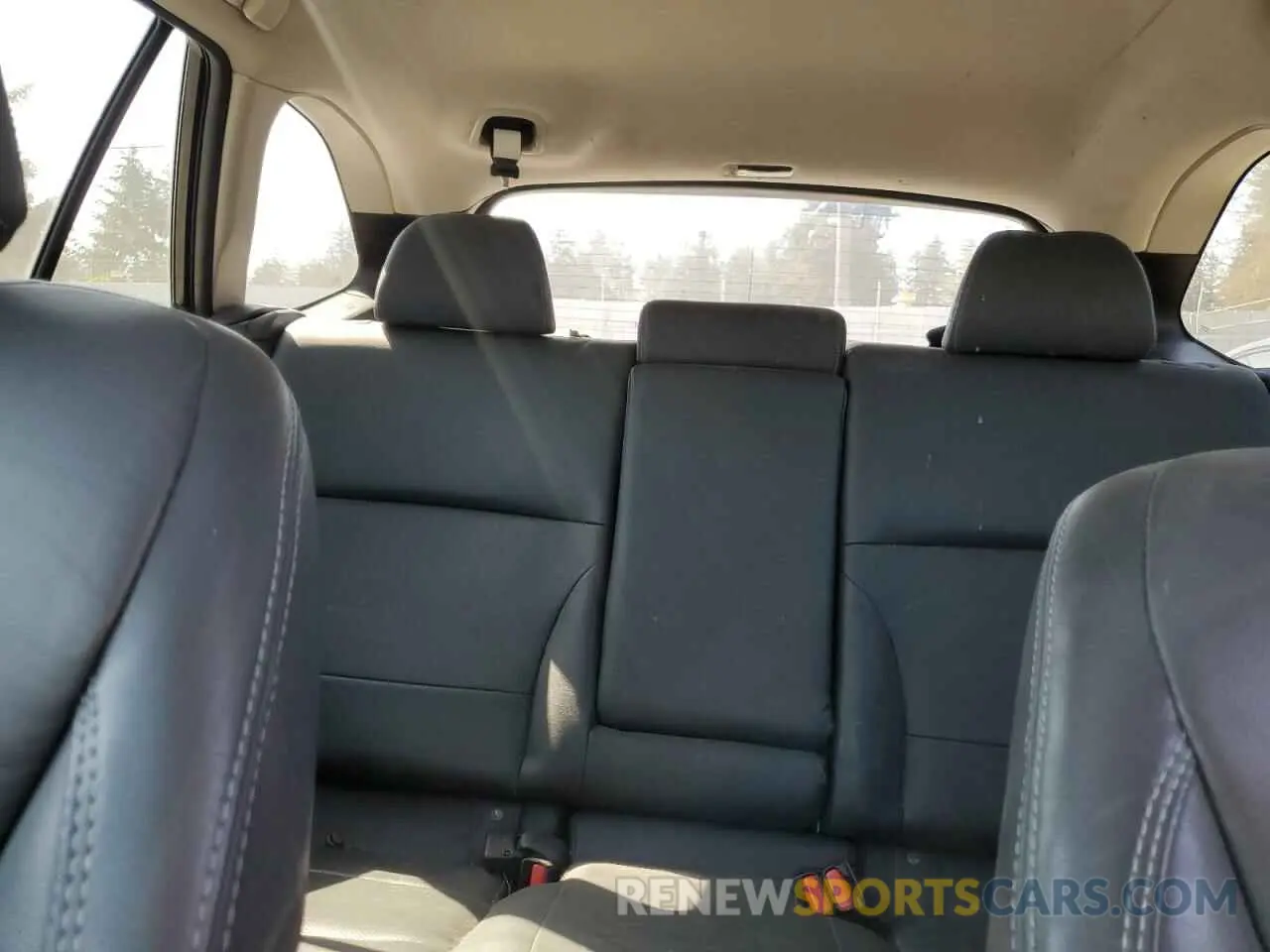 10 Photograph of a damaged car 4S4BSANC4K3219133 SUBARU OUTBACK 2019