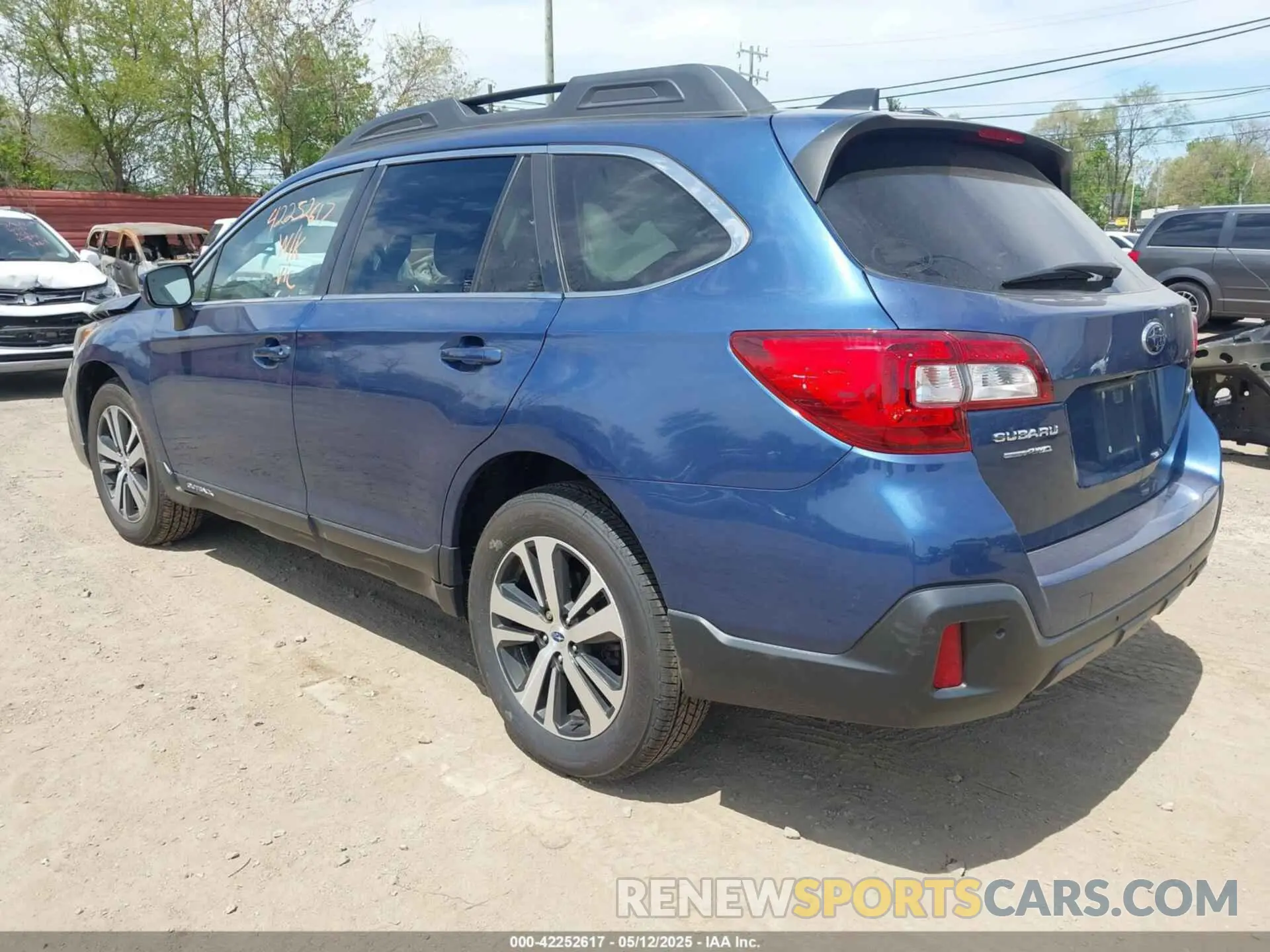 3 Photograph of a damaged car 4S4BSANC4K3260913 SUBARU OUTBACK 2019