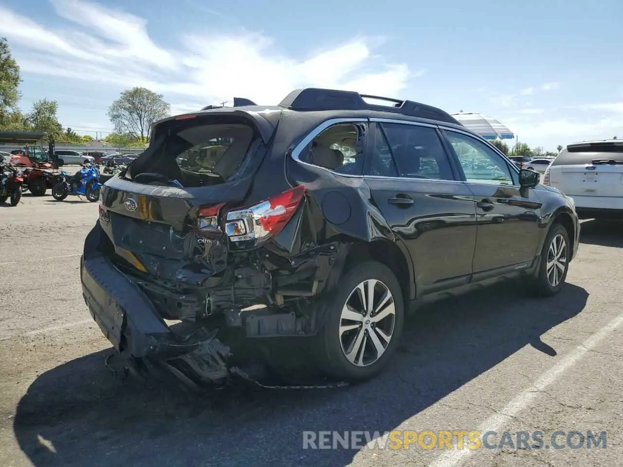 3 Photograph of a damaged car 4S4BSANC4K3392439 SUBARU OUTBACK 2019