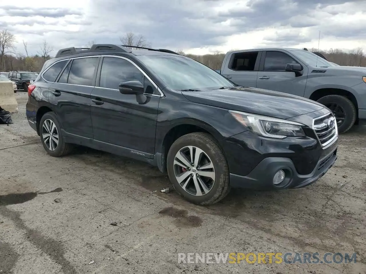 4 Photograph of a damaged car 4S4BSANC5K3223918 SUBARU OUTBACK 2019