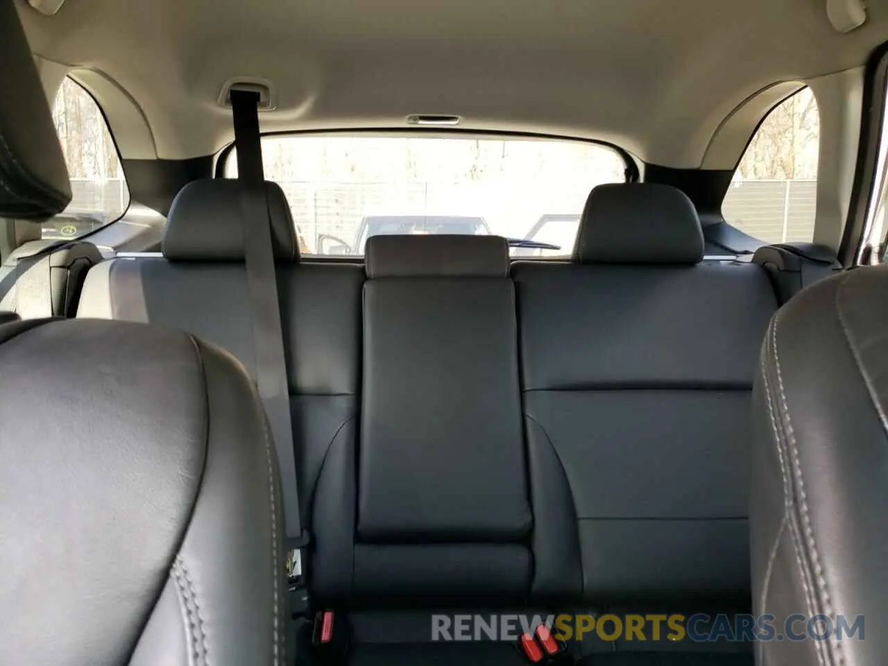 10 Photograph of a damaged car 4S4BSANC5K3273671 SUBARU OUTBACK 2019