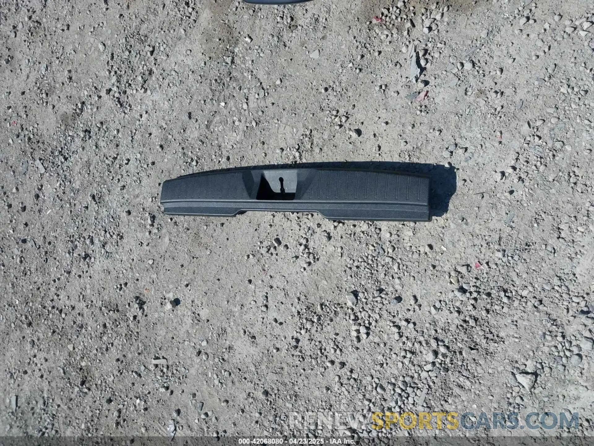12 Photograph of a damaged car 4S4BSANC5K3294973 SUBARU OUTBACK 2019