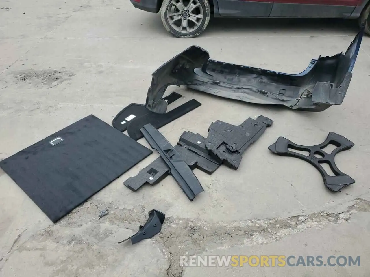 13 Photograph of a damaged car 4S4BSANC5K3366173 SUBARU OUTBACK 2019