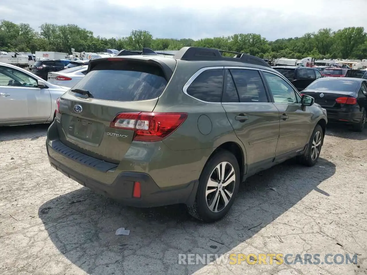 3 Photograph of a damaged car 4S4BSANC5K3369123 SUBARU OUTBACK 2019