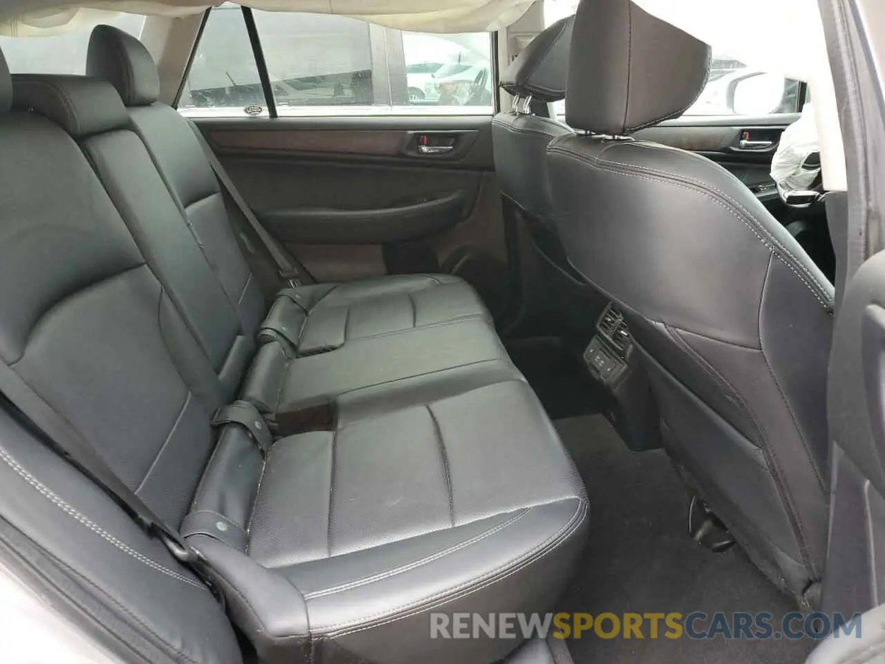 11 Photograph of a damaged car 4S4BSANC5K3377593 SUBARU OUTBACK 2019