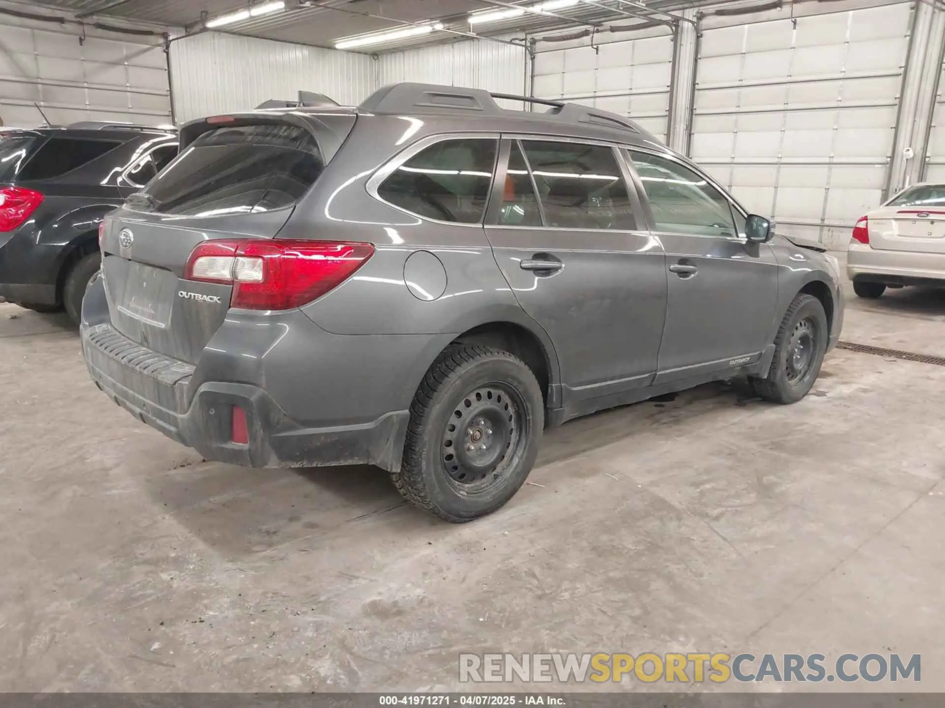 4 Photograph of a damaged car 4S4BSANC7K3212743 SUBARU OUTBACK 2019