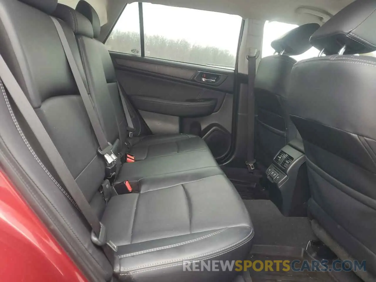 10 Photograph of a damaged car 4S4BSANC7K3315385 SUBARU OUTBACK 2019