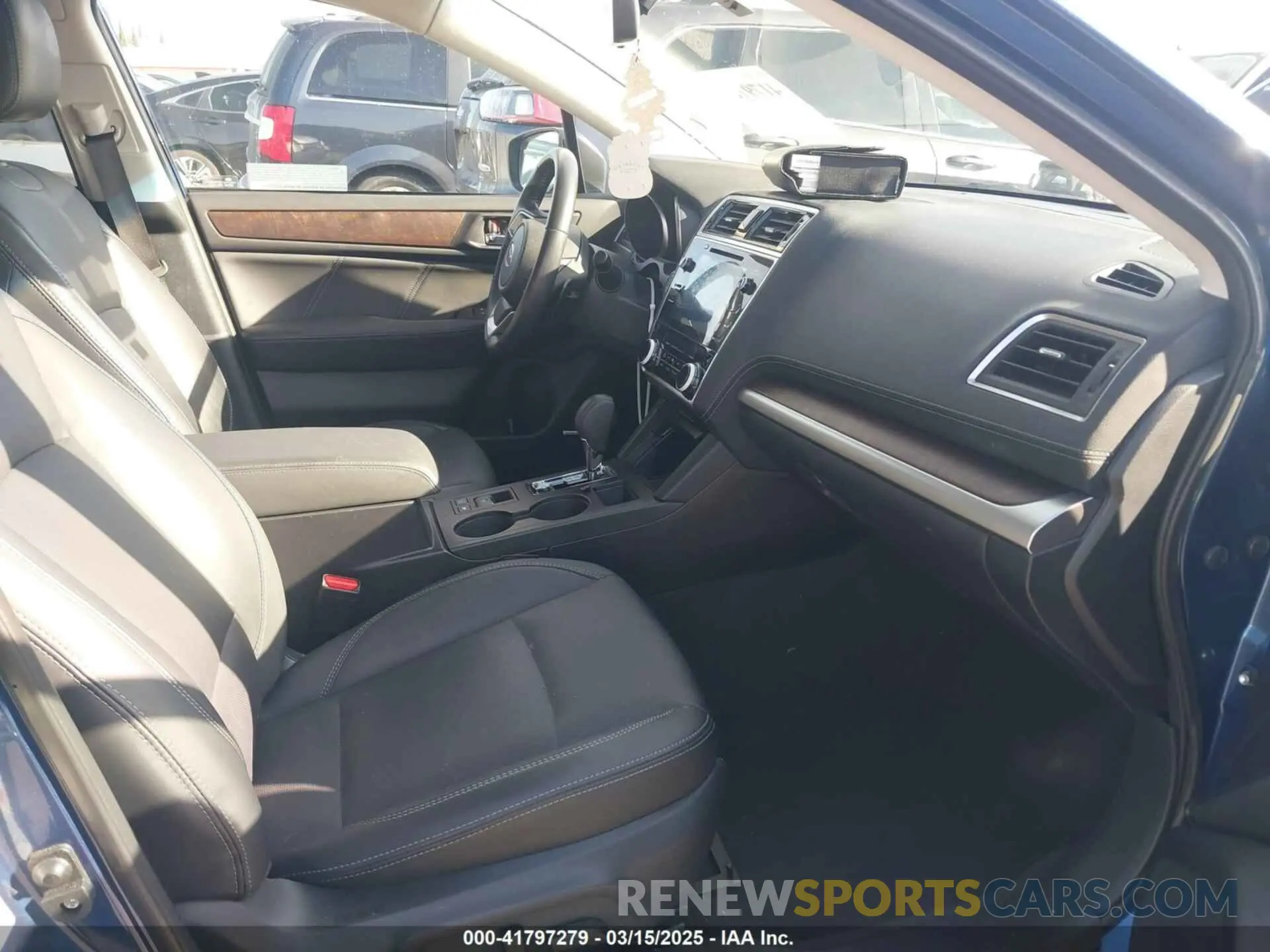 5 Photograph of a damaged car 4S4BSANC8K3229969 SUBARU OUTBACK 2019
