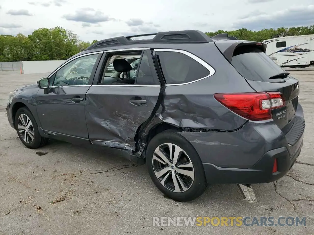 2 Photograph of a damaged car 4S4BSANC8K3256024 SUBARU OUTBACK 2019