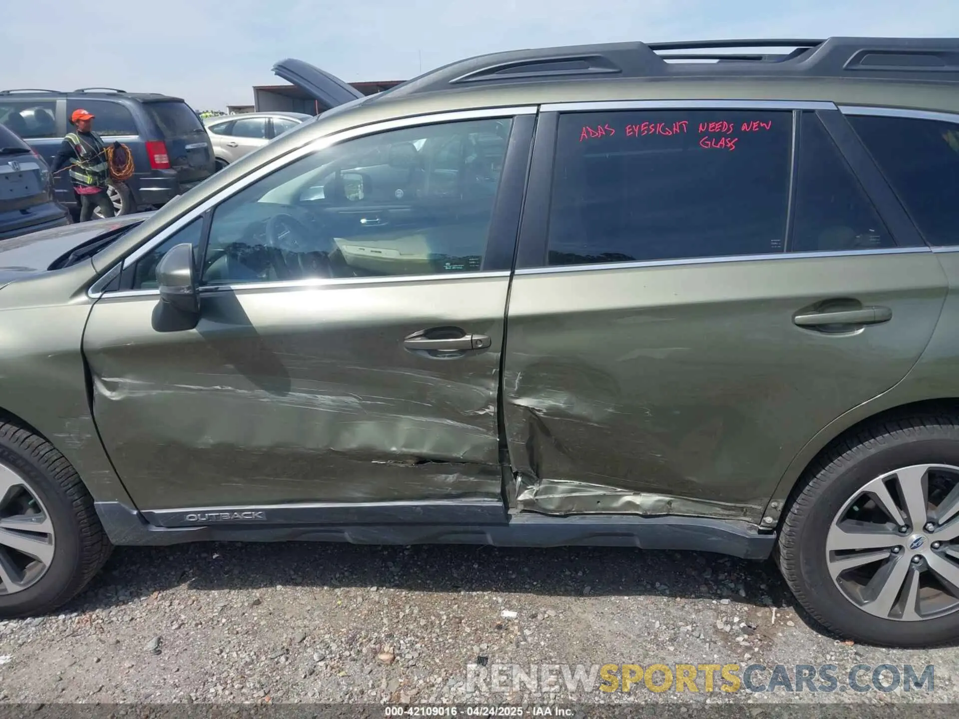 14 Photograph of a damaged car 4S4BSANC8K3290495 SUBARU OUTBACK 2019