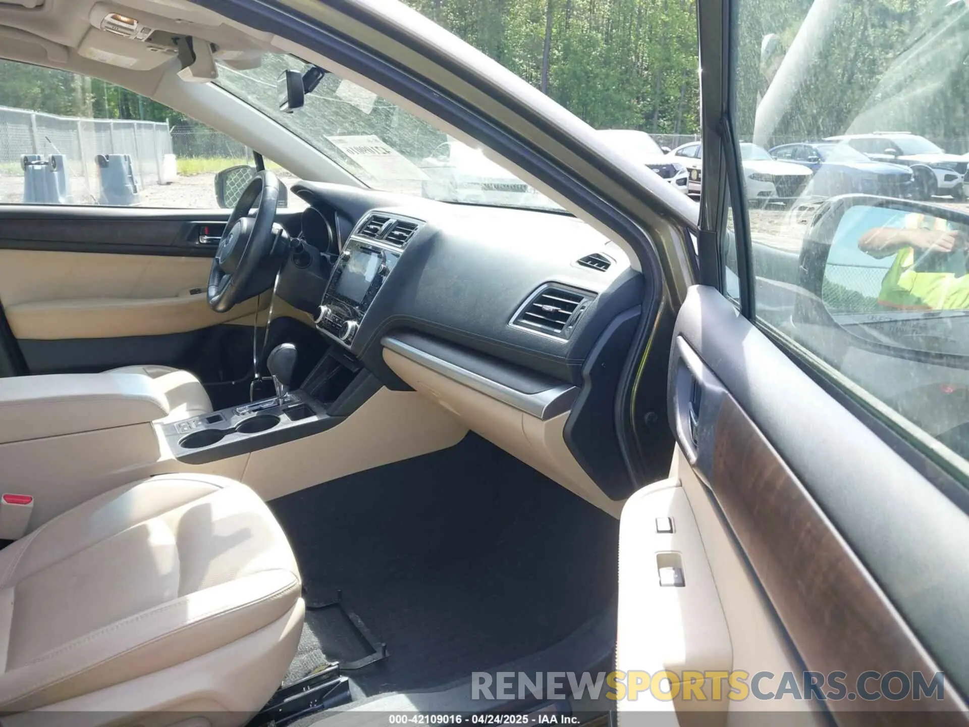 5 Photograph of a damaged car 4S4BSANC8K3290495 SUBARU OUTBACK 2019