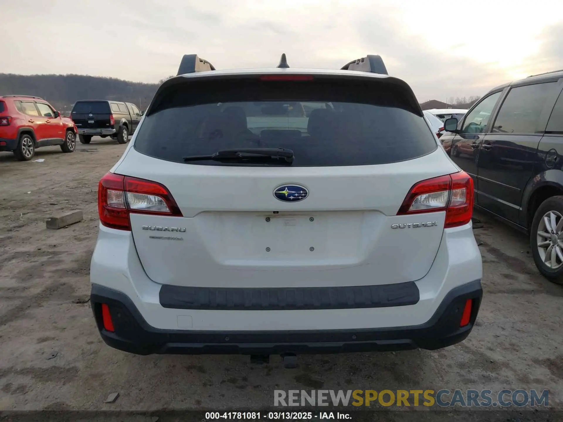 17 Photograph of a damaged car 4S4BSANC9K3314884 SUBARU OUTBACK 2019