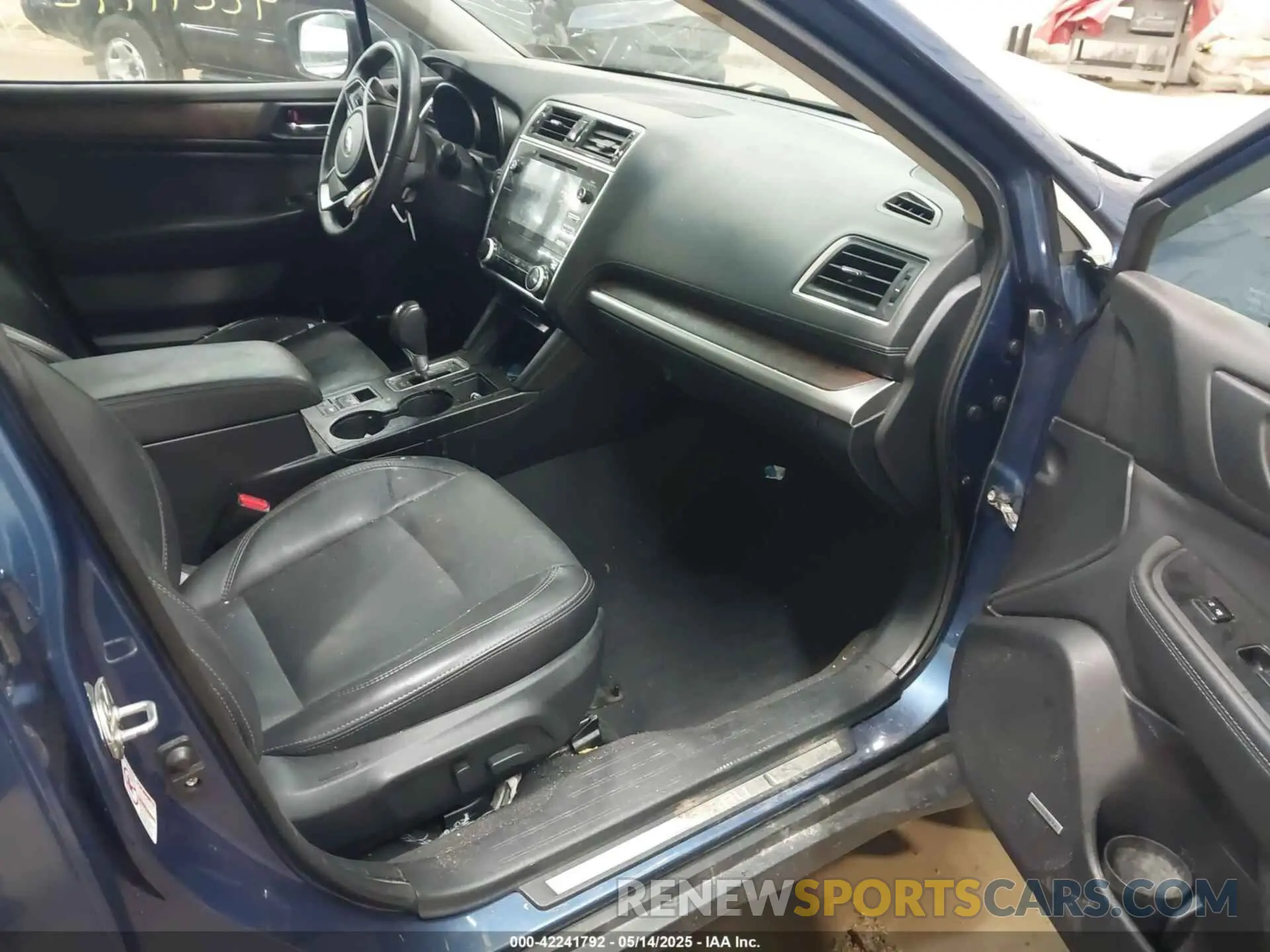 5 Photograph of a damaged car 4S4BSANC9K3390234 SUBARU OUTBACK 2019