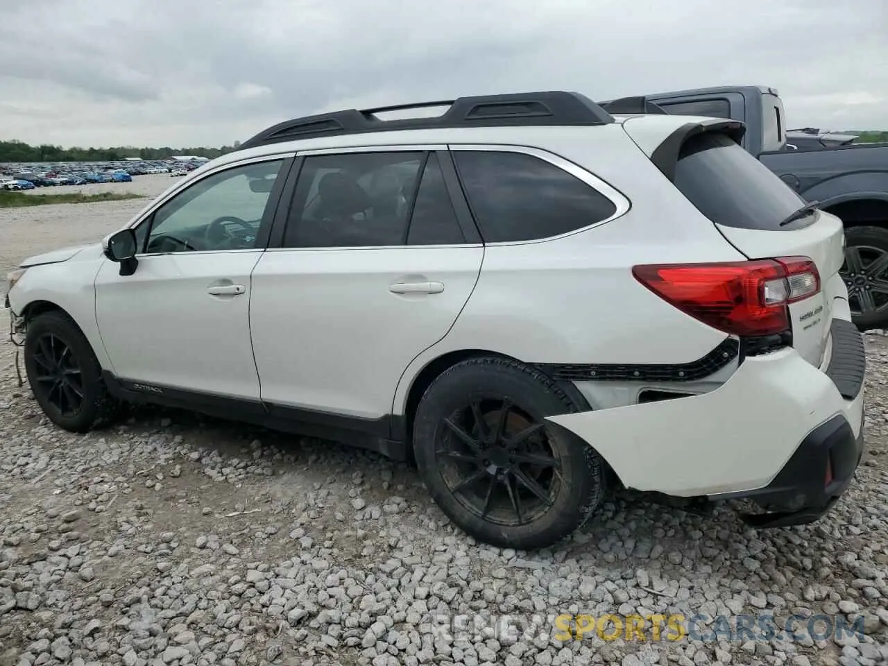 2 Photograph of a damaged car 4S4BSEJC8K3359635 SUBARU OUTBACK 2019