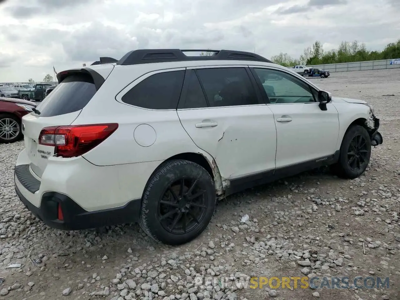 3 Photograph of a damaged car 4S4BSEJC8K3359635 SUBARU OUTBACK 2019