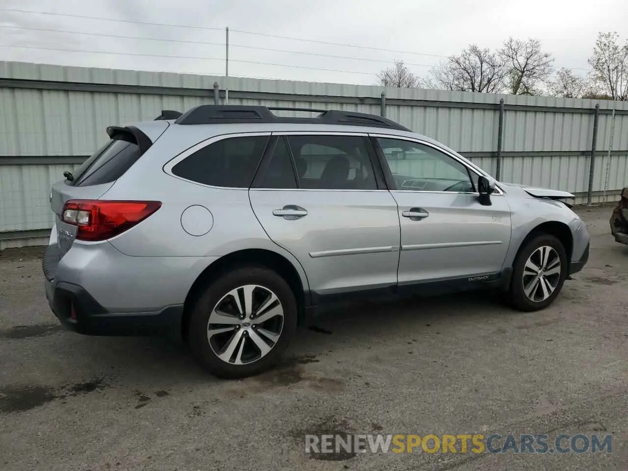 3 Photograph of a damaged car 4S4BSENC3K3336239 SUBARU OUTBACK 2019