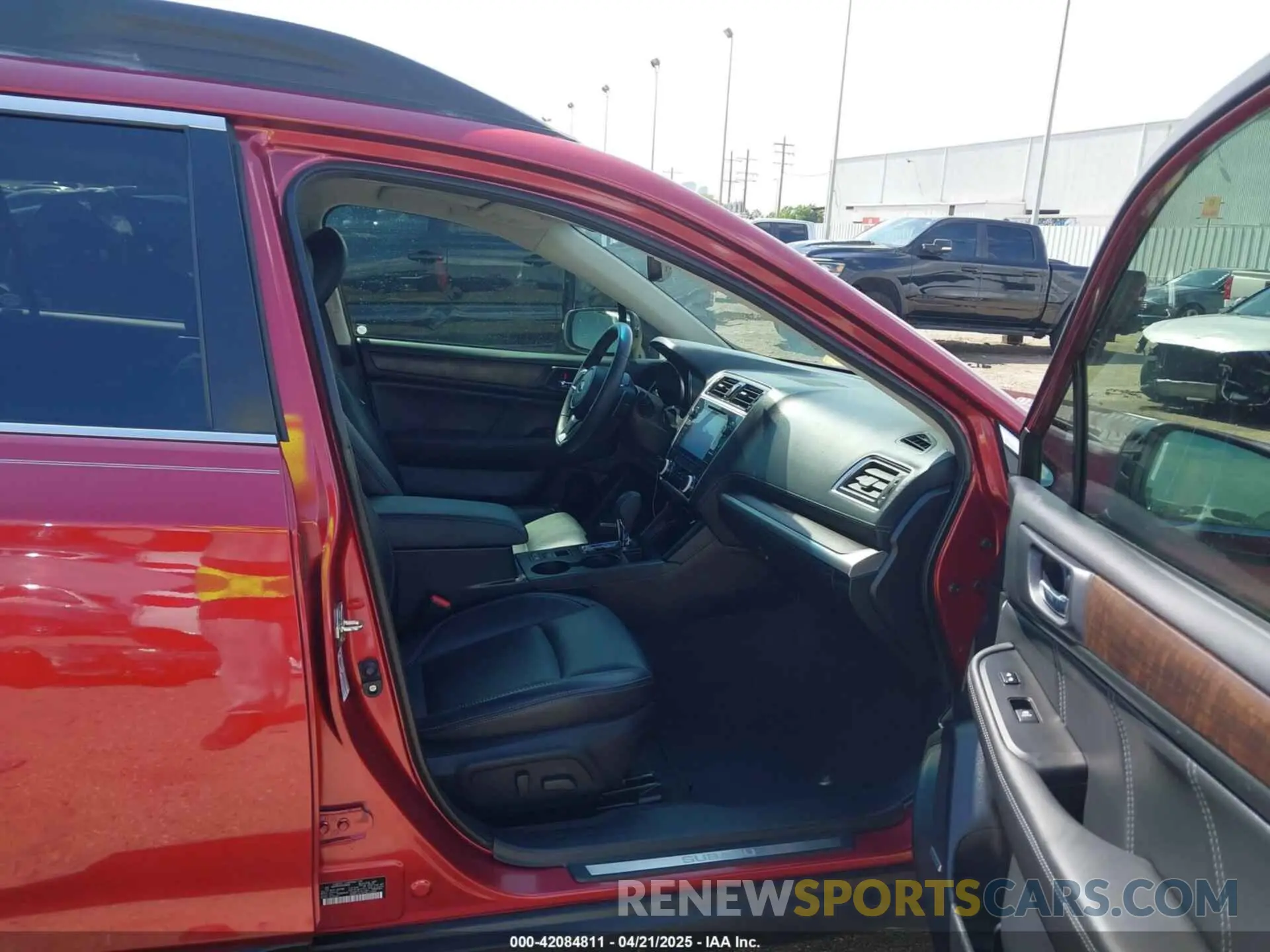 5 Photograph of a damaged car 4S4BSENC4K3369699 SUBARU OUTBACK 2019