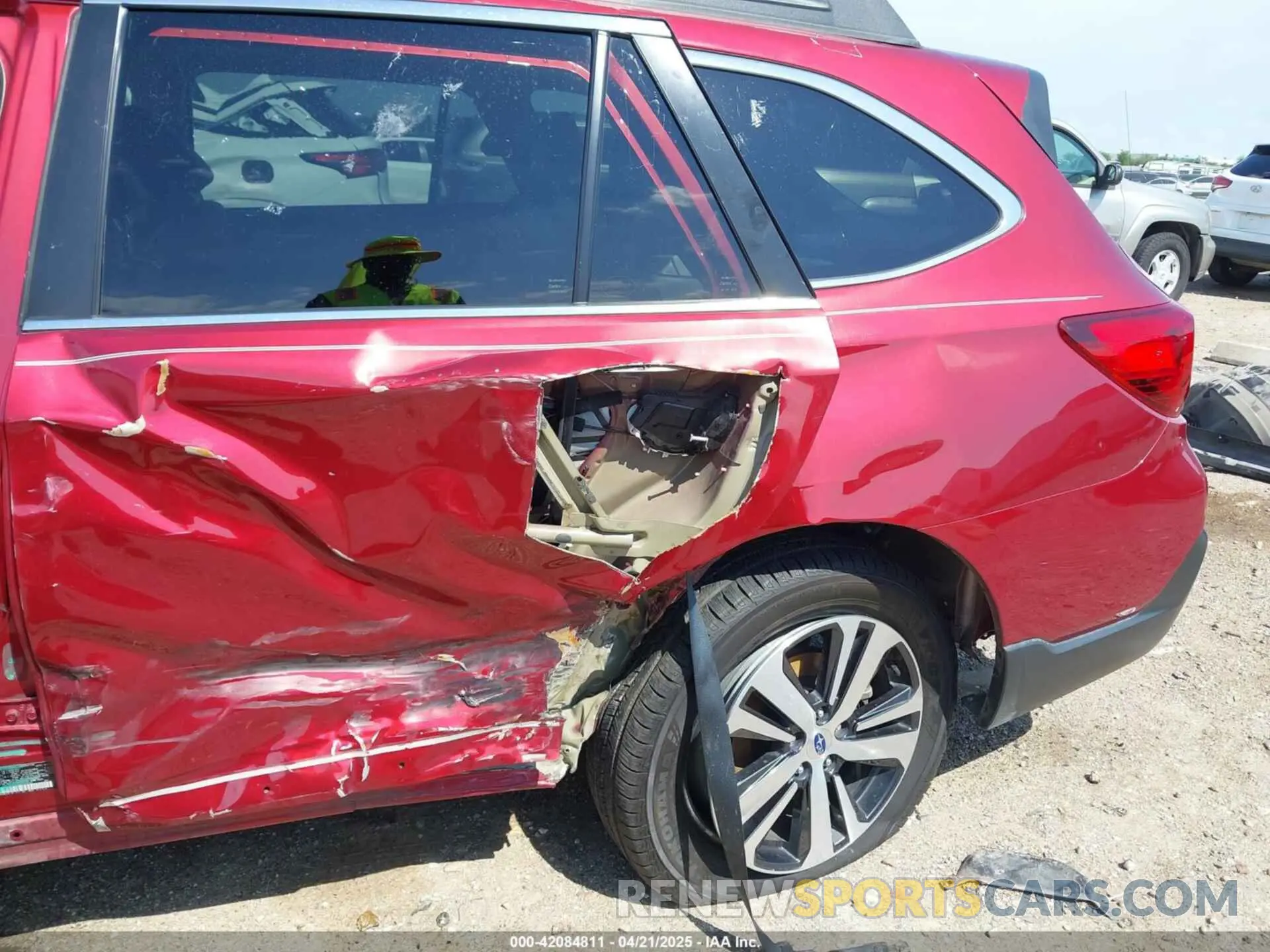 6 Photograph of a damaged car 4S4BSENC4K3369699 SUBARU OUTBACK 2019