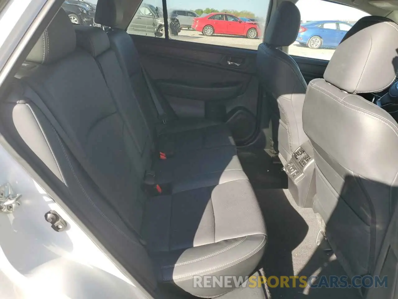 11 Photograph of a damaged car 4S4BSENC5K3252276 SUBARU OUTBACK 2019