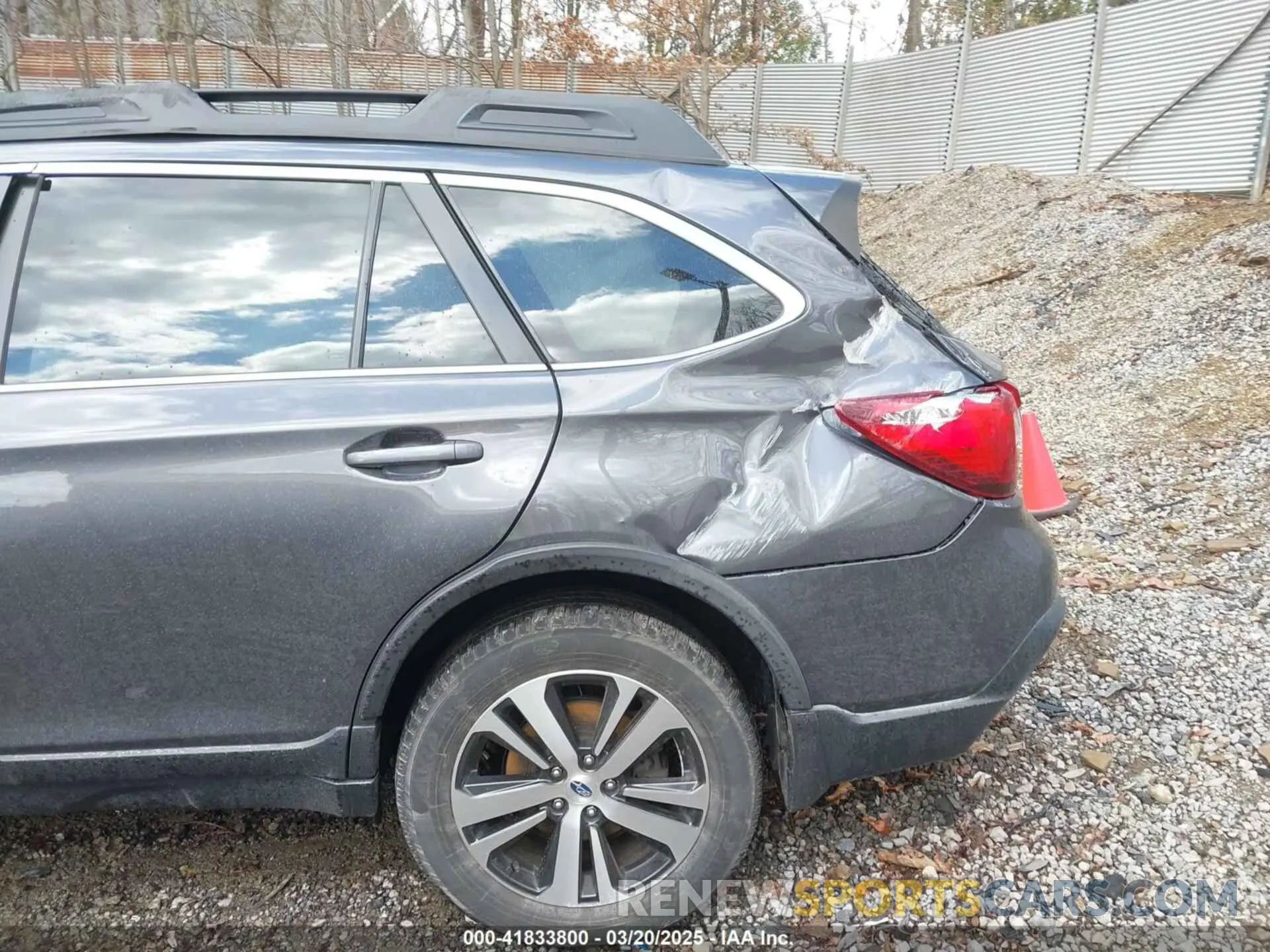 19 Photograph of a damaged car 4S4BSENC5K3307955 SUBARU OUTBACK 2019
