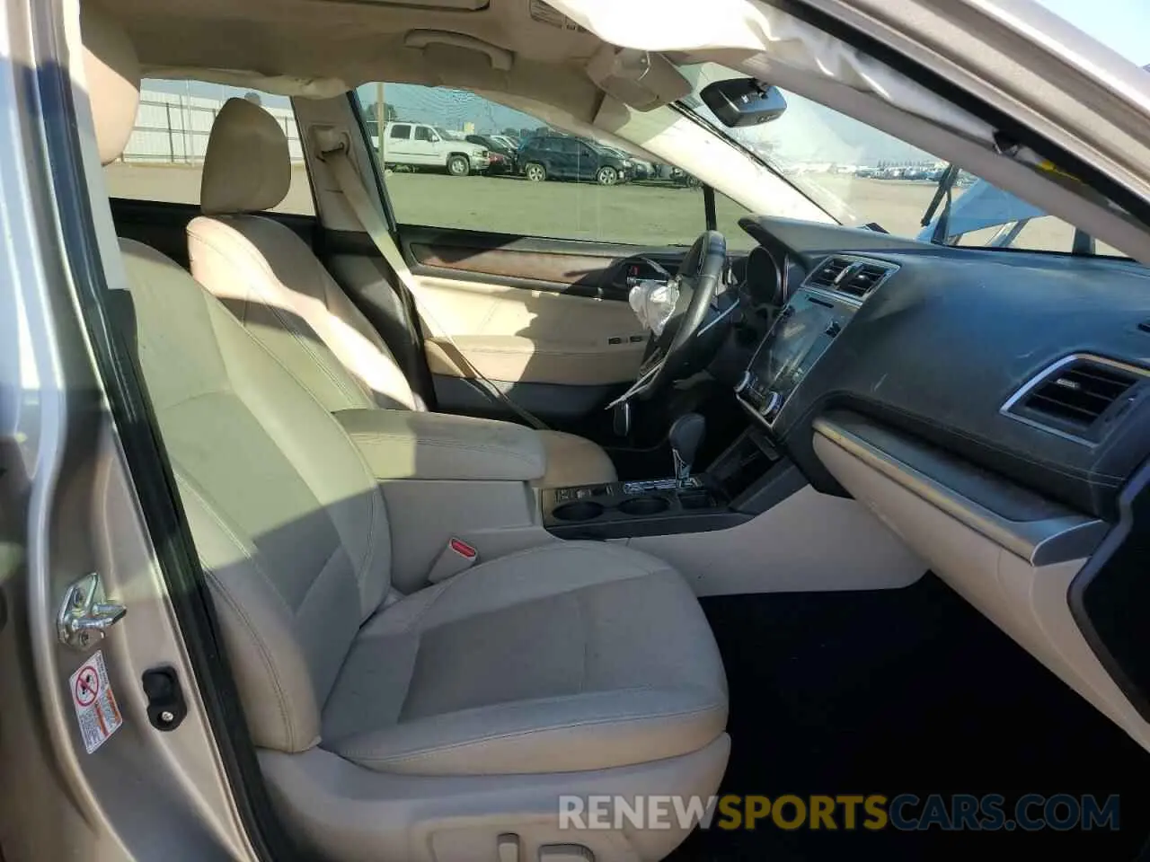 7 Photograph of a damaged car 4S4BSENC5K3315568 SUBARU OUTBACK 2019