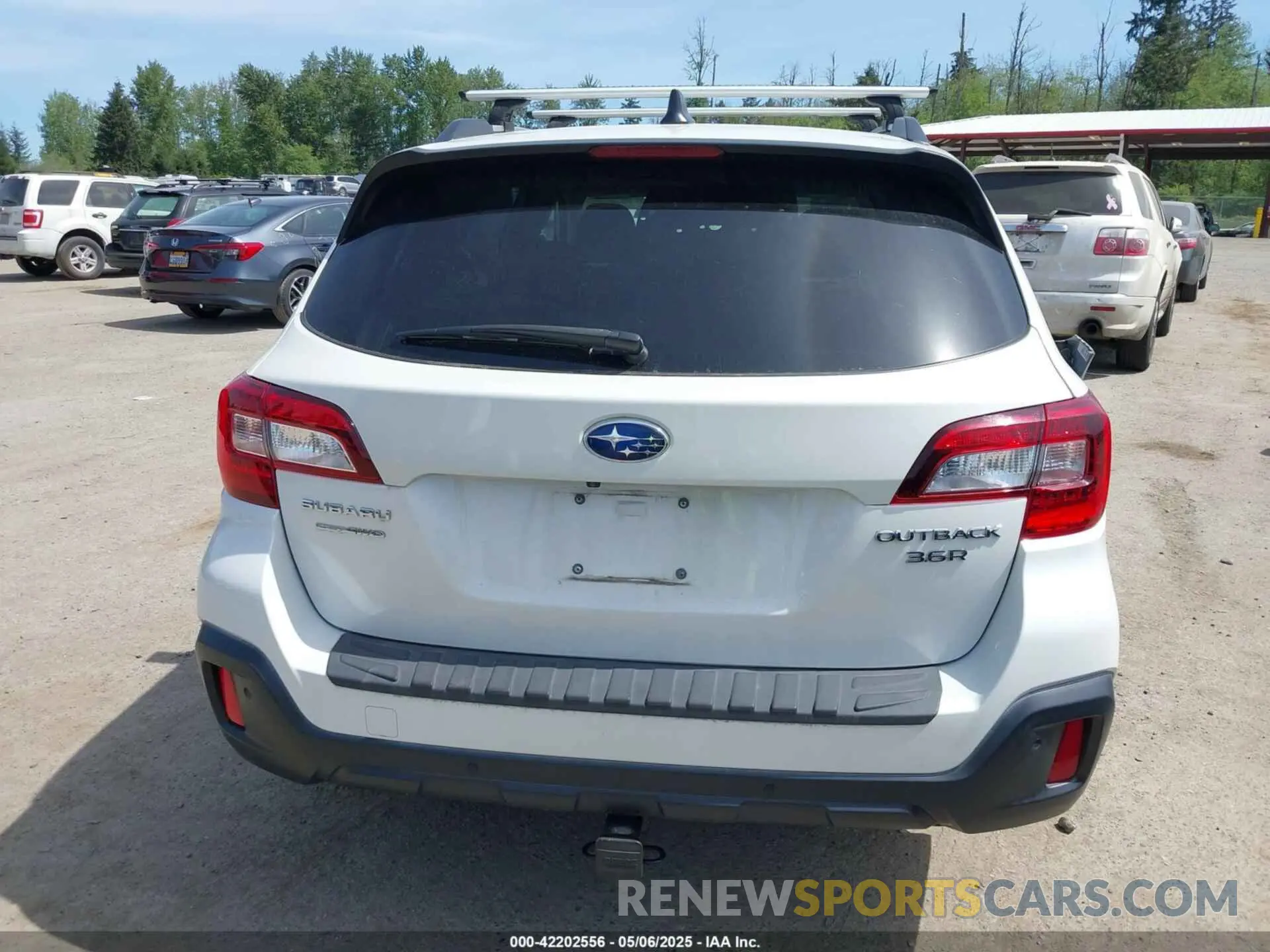 17 Photograph of a damaged car 4S4BSETC0K3261051 SUBARU OUTBACK 2019
