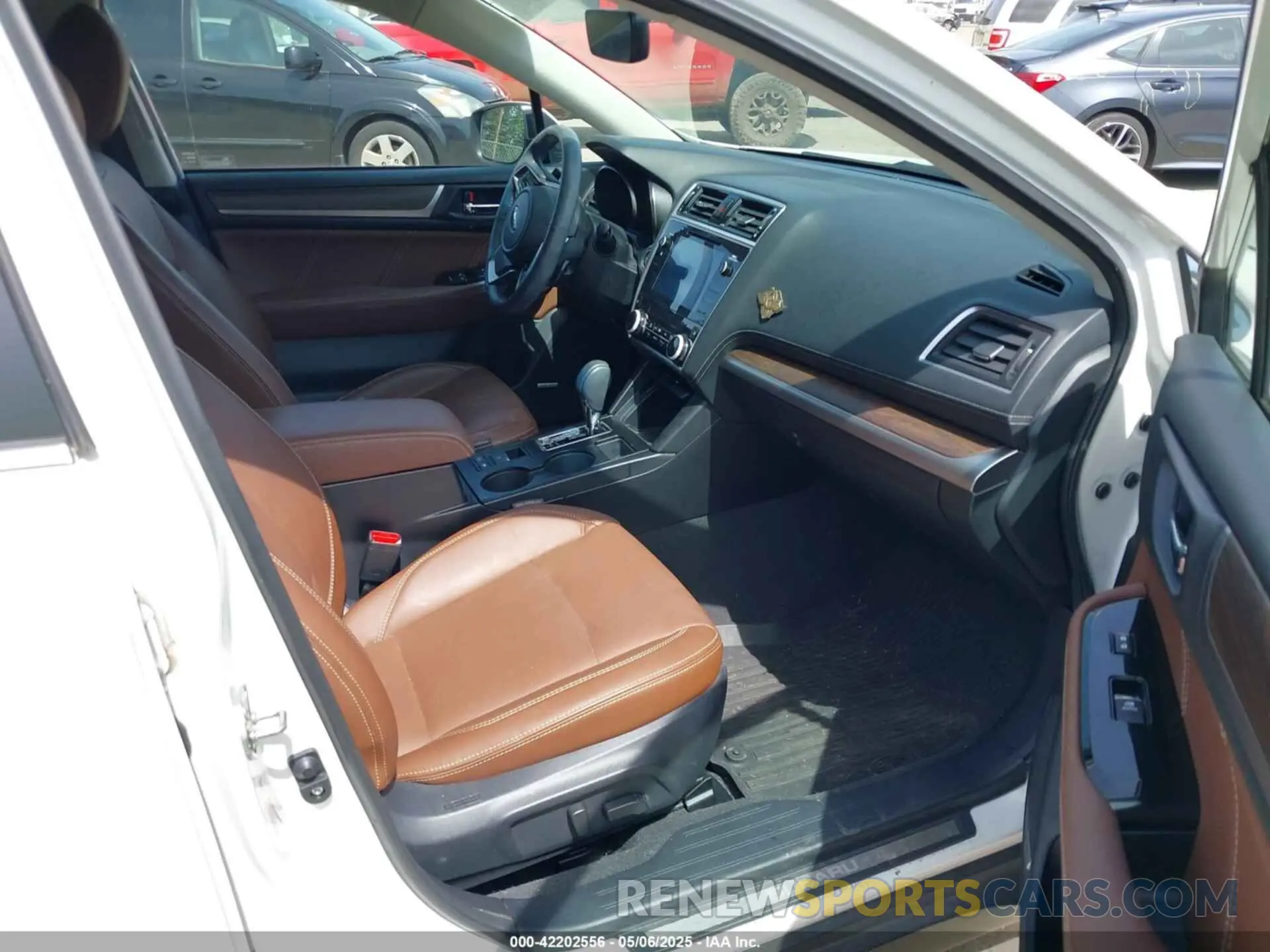 5 Photograph of a damaged car 4S4BSETC0K3261051 SUBARU OUTBACK 2019