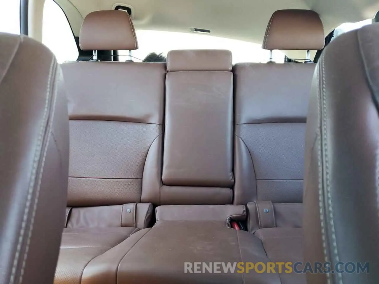 10 Photograph of a damaged car 4S4BSETC3K3203788 SUBARU OUTBACK 2019