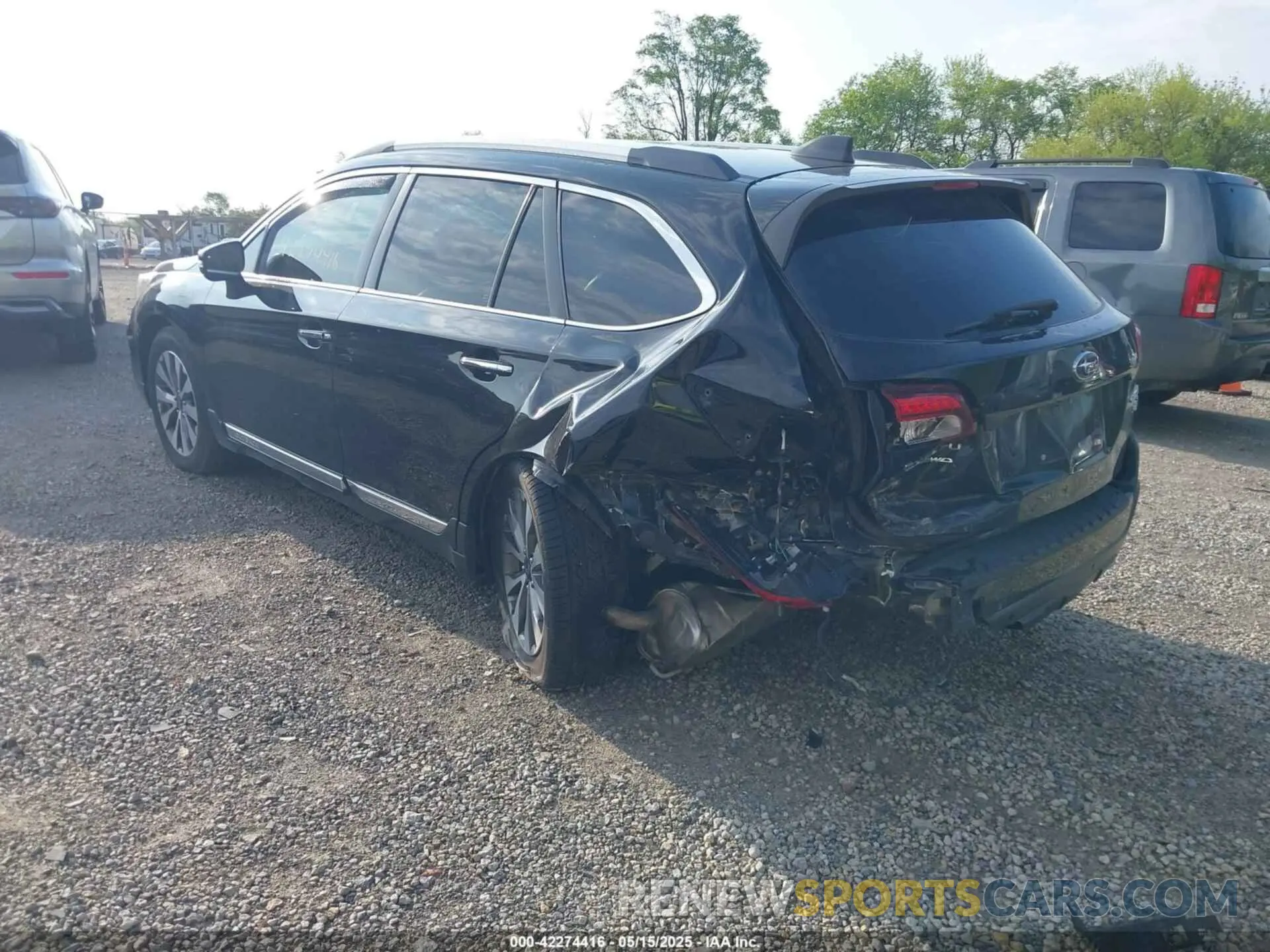 3 Photograph of a damaged car 4S4BSETC6K3209553 SUBARU OUTBACK 2019