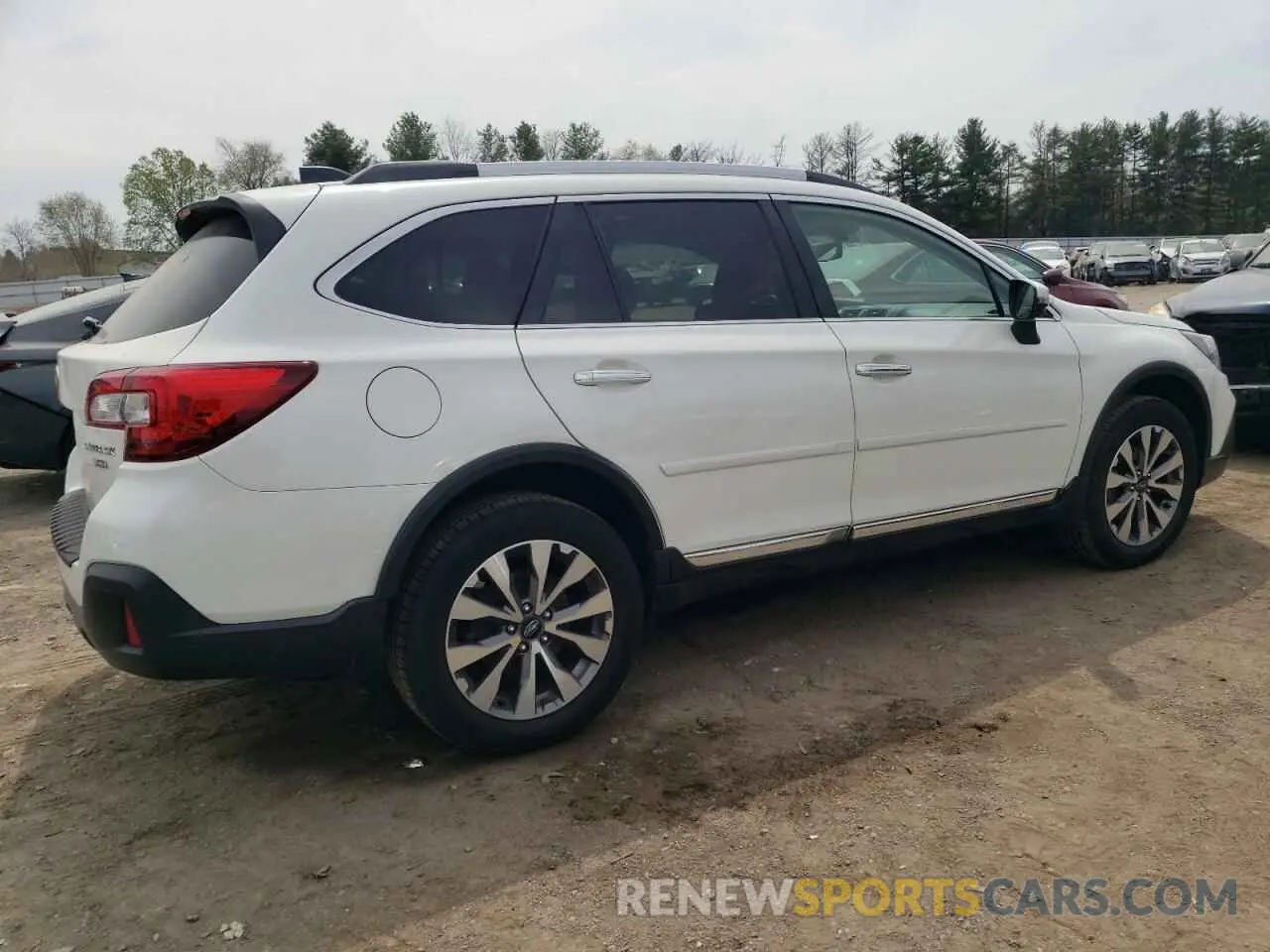 3 Photograph of a damaged car 4S4BSETC6K3222366 SUBARU OUTBACK 2019