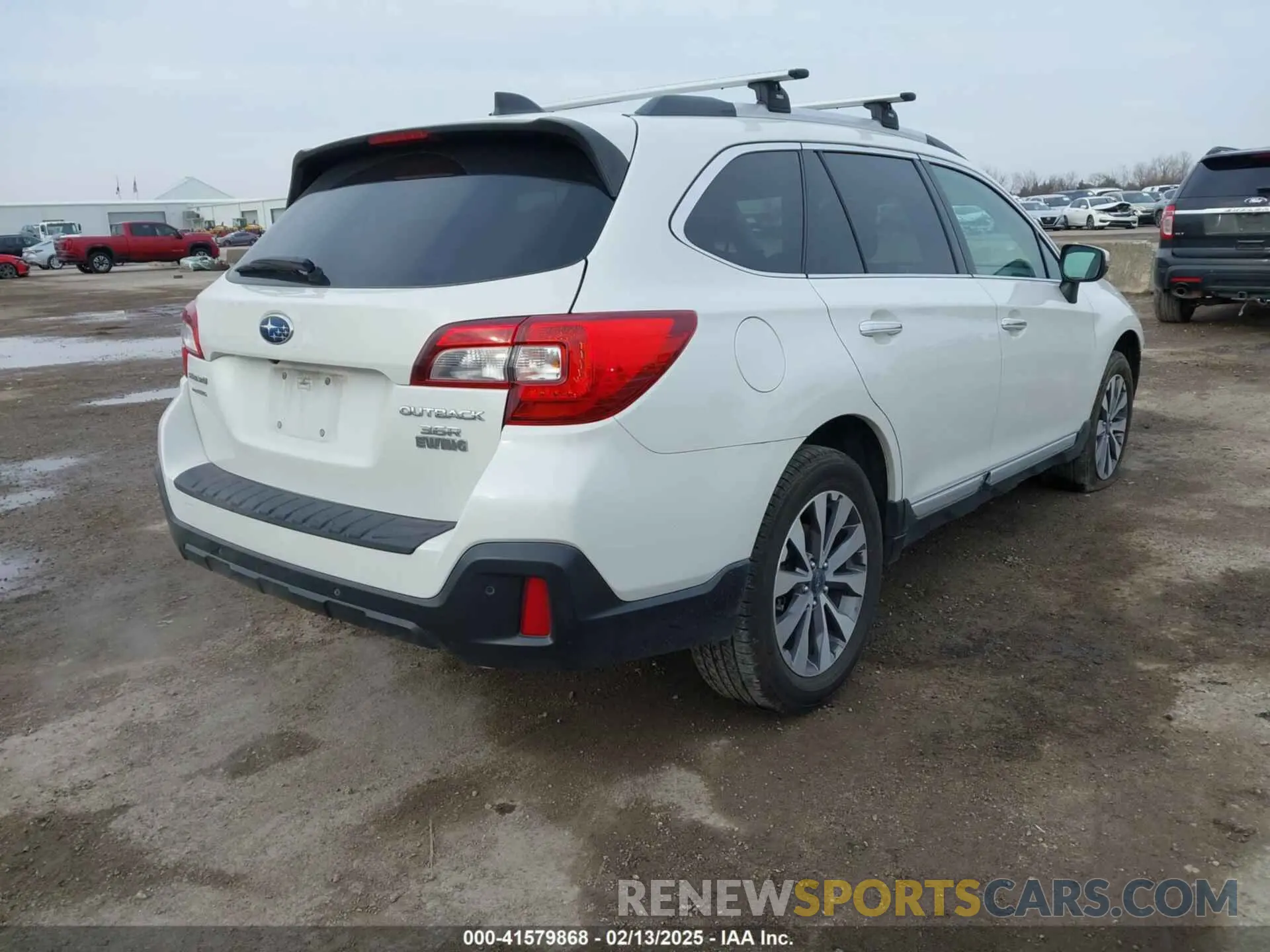 4 Photograph of a damaged car 4S4BSETC7K3348901 SUBARU OUTBACK 2019
