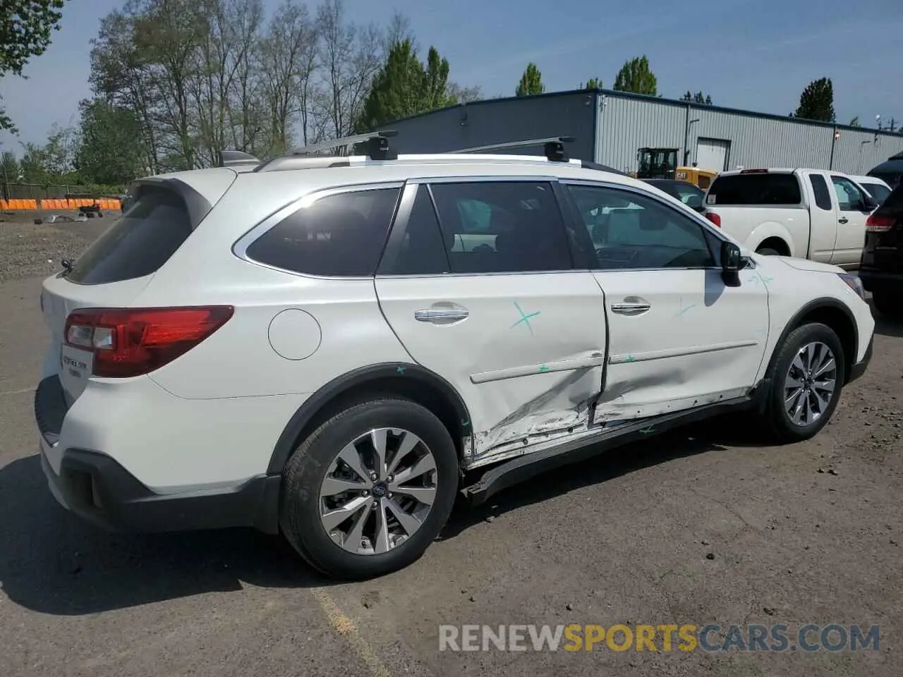 3 Photograph of a damaged car 4S4BSETC9K3383052 SUBARU OUTBACK 2019