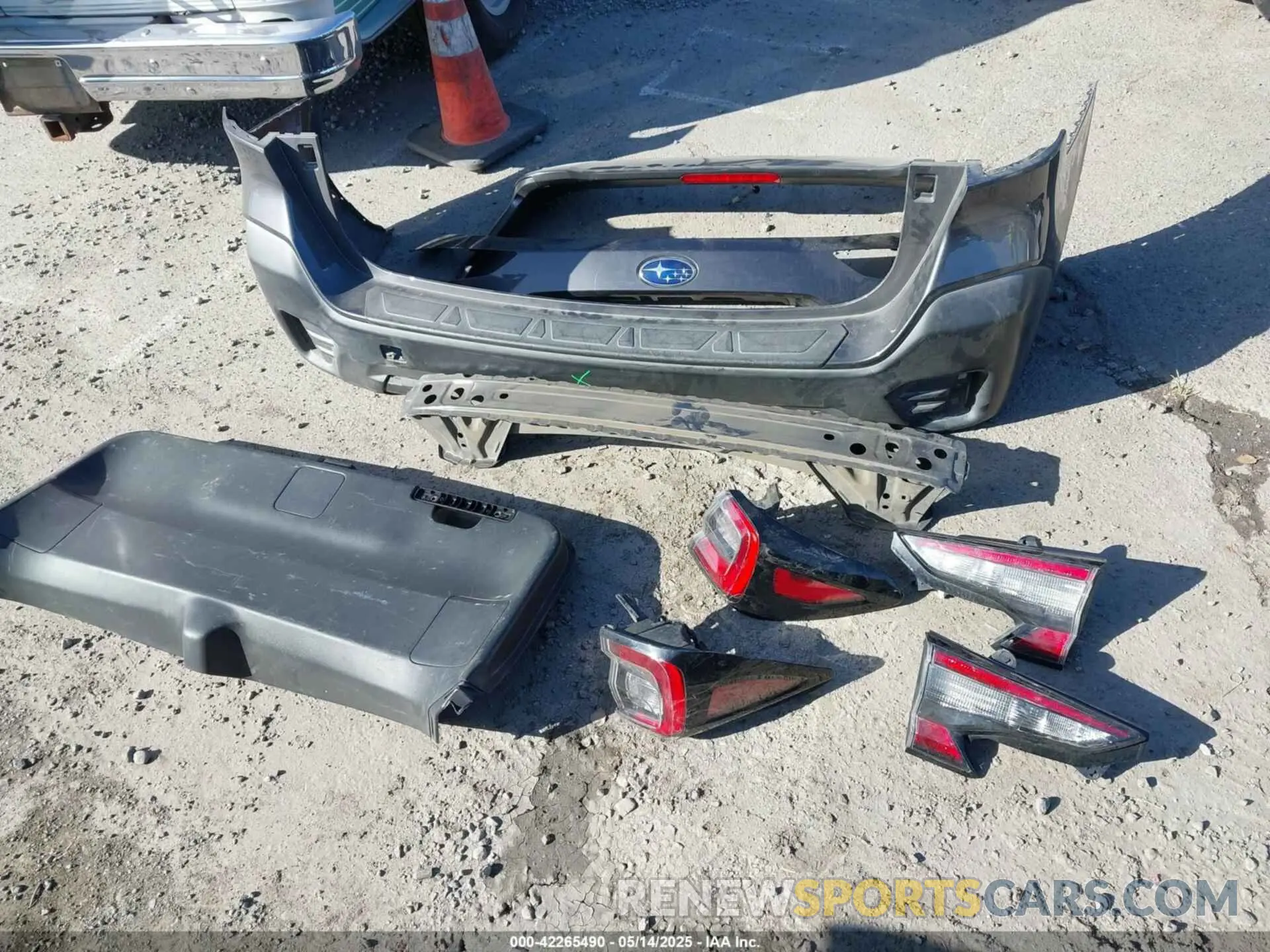 12 Photograph of a damaged car 4S4BTACC0L3112761 SUBARU OUTBACK 2020