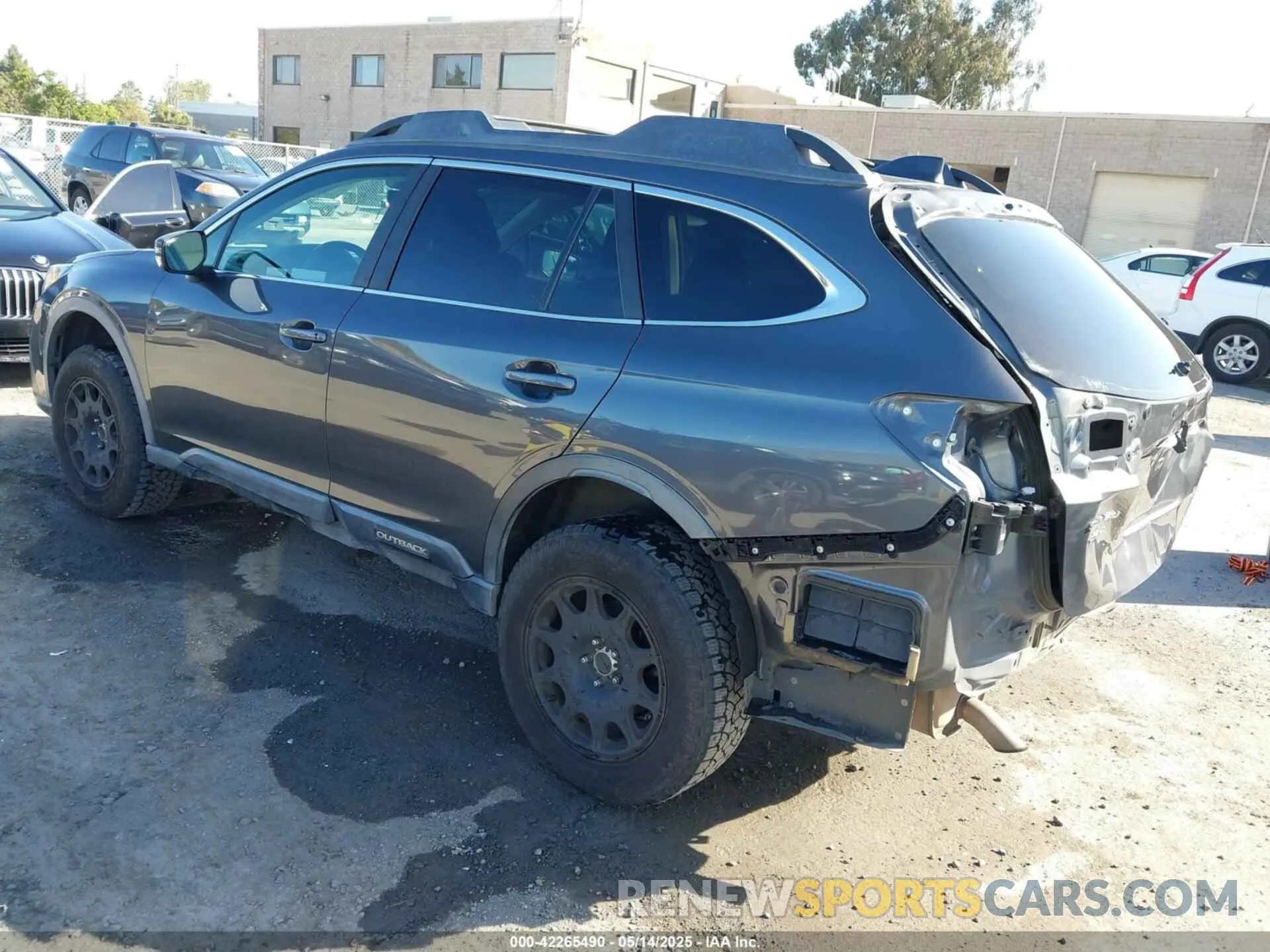 3 Photograph of a damaged car 4S4BTACC0L3112761 SUBARU OUTBACK 2020