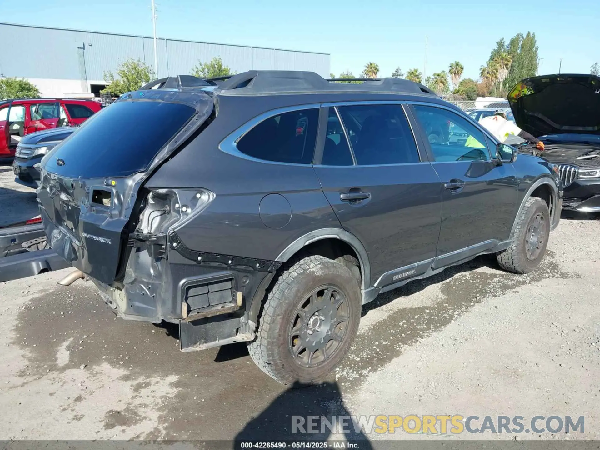 4 Photograph of a damaged car 4S4BTACC0L3112761 SUBARU OUTBACK 2020