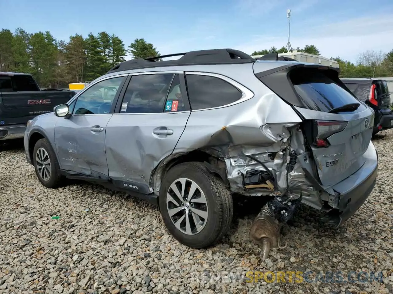 2 Photograph of a damaged car 4S4BTACC0L3138096 SUBARU OUTBACK 2020