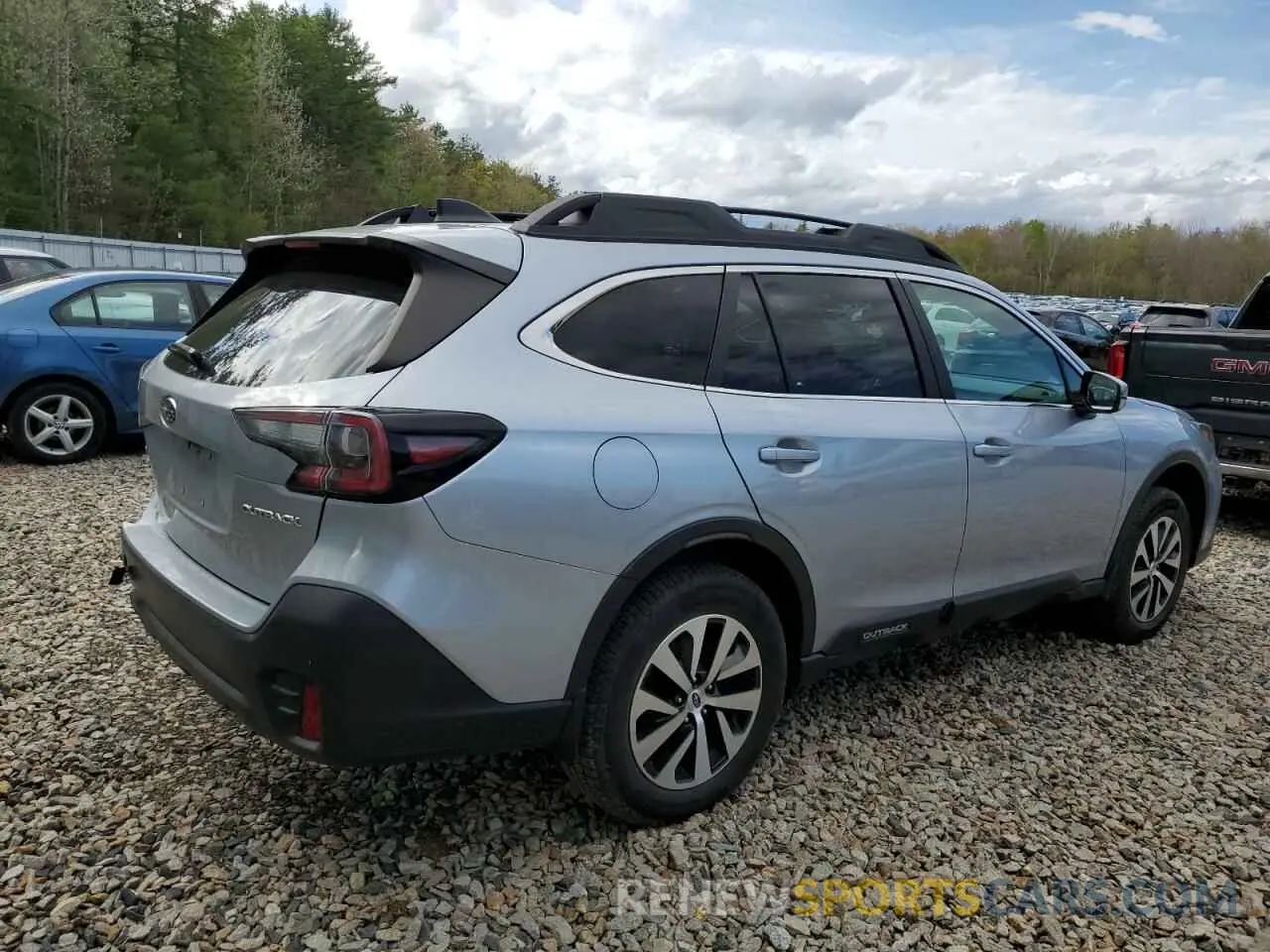 3 Photograph of a damaged car 4S4BTACC0L3138096 SUBARU OUTBACK 2020