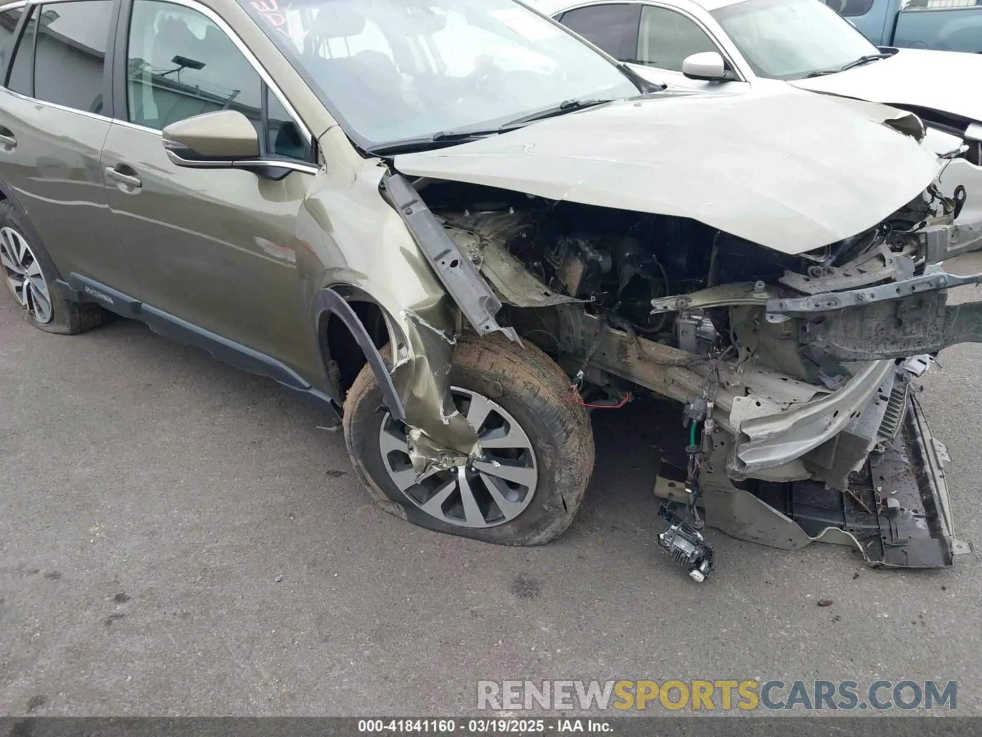 17 Photograph of a damaged car 4S4BTACC1L3175707 SUBARU OUTBACK 2020