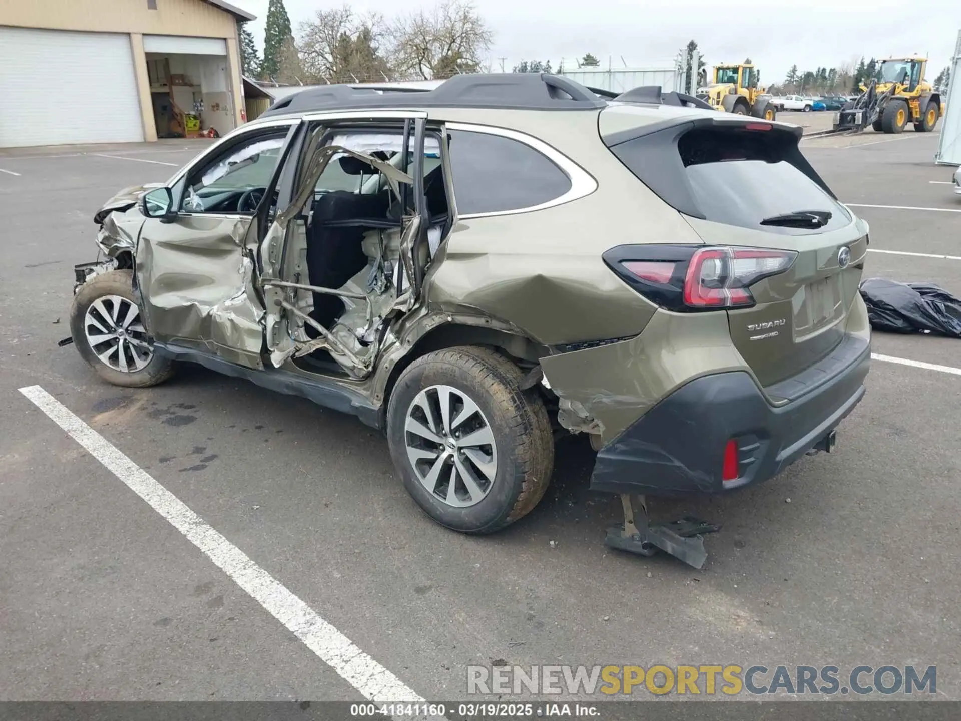 3 Photograph of a damaged car 4S4BTACC1L3175707 SUBARU OUTBACK 2020