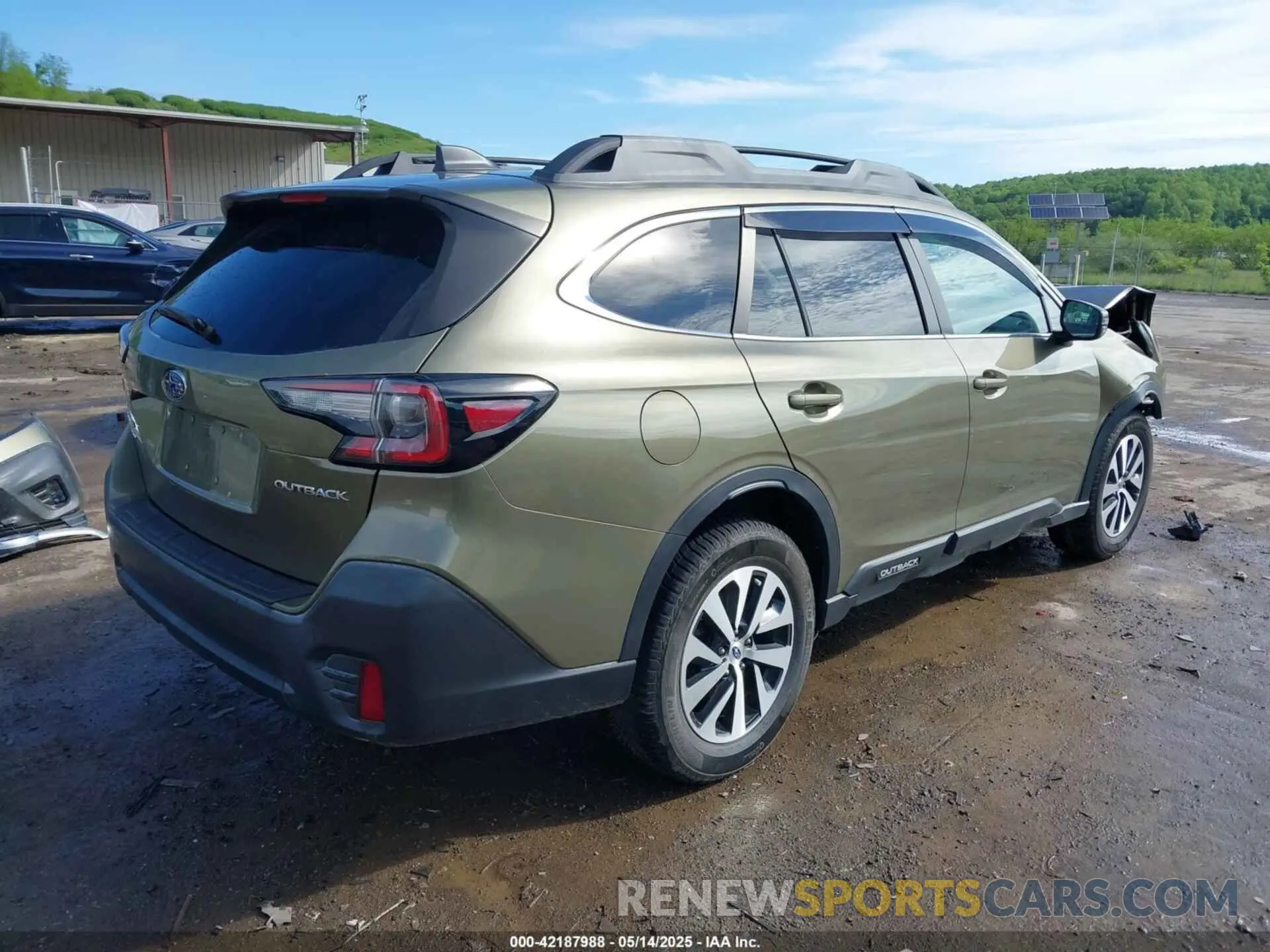 4 Photograph of a damaged car 4S4BTACC1L3224596 SUBARU OUTBACK 2020