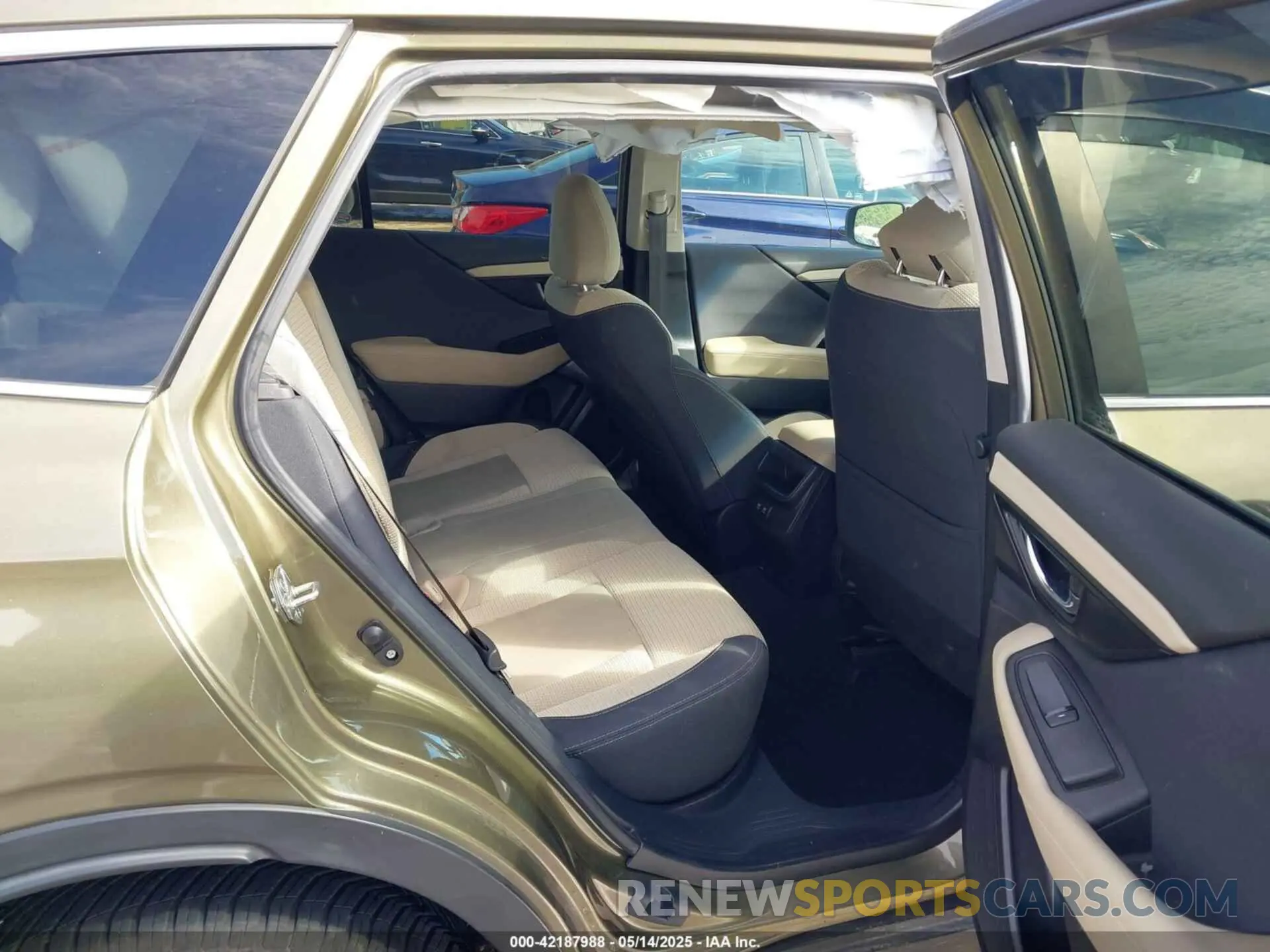 8 Photograph of a damaged car 4S4BTACC1L3224596 SUBARU OUTBACK 2020