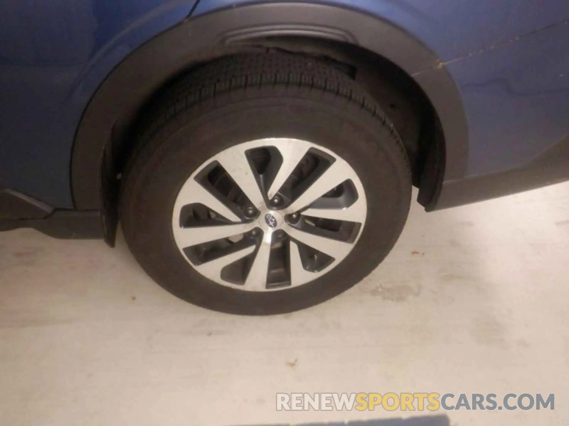 17 Photograph of a damaged car 4S4BTACC2L3143025 SUBARU OUTBACK 2020