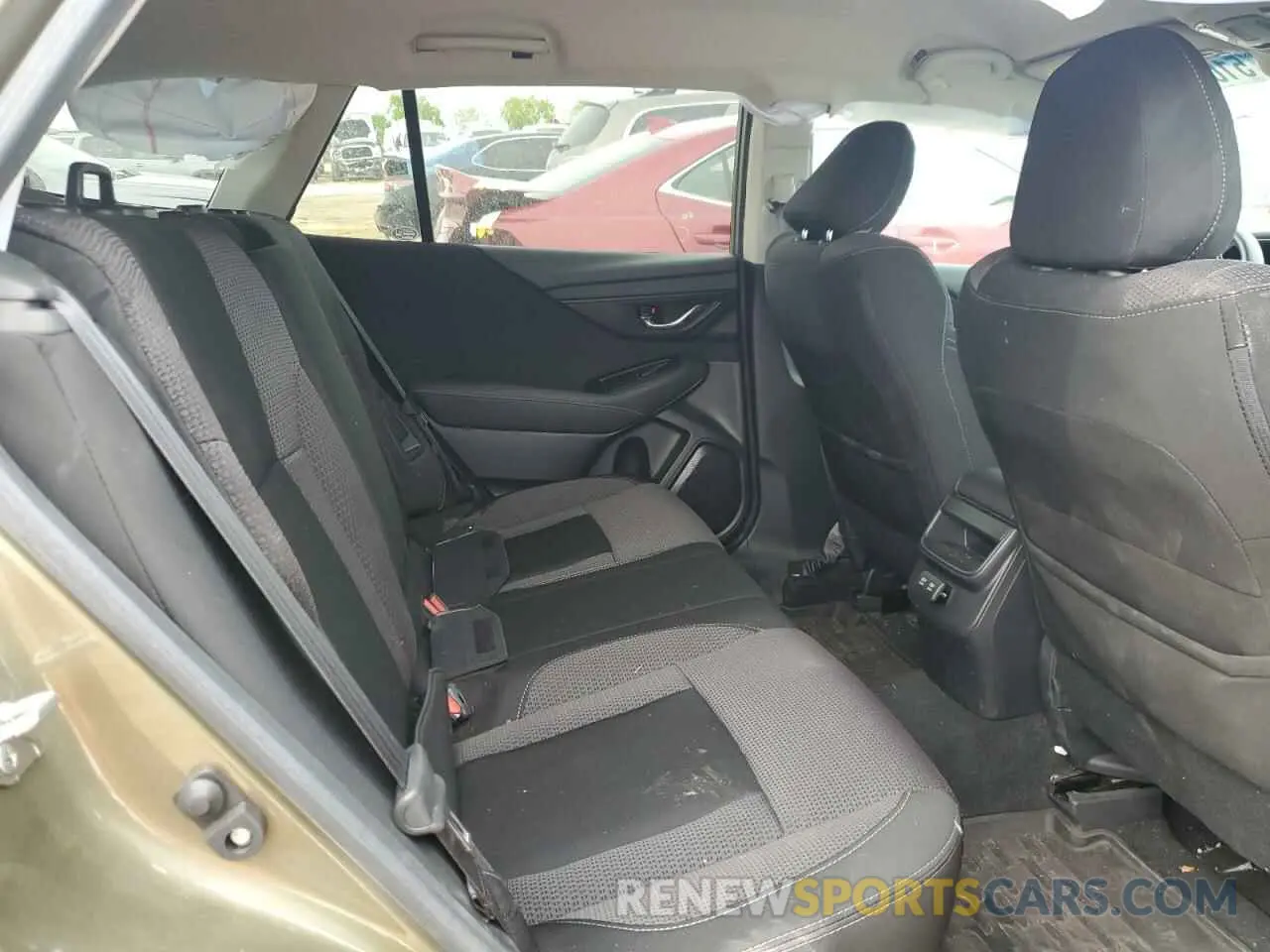 10 Photograph of a damaged car 4S4BTACC4L3179492 SUBARU OUTBACK 2020